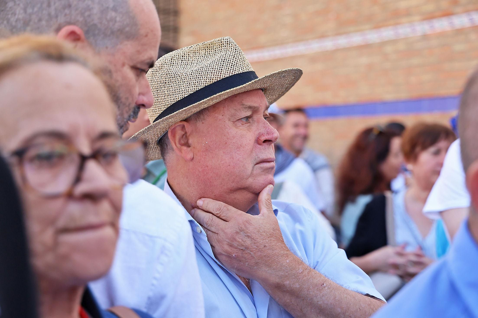 El Rocío 2025: Búscate en la salida de la Hermandad de Huelva este jueves por las calles de la ciudad