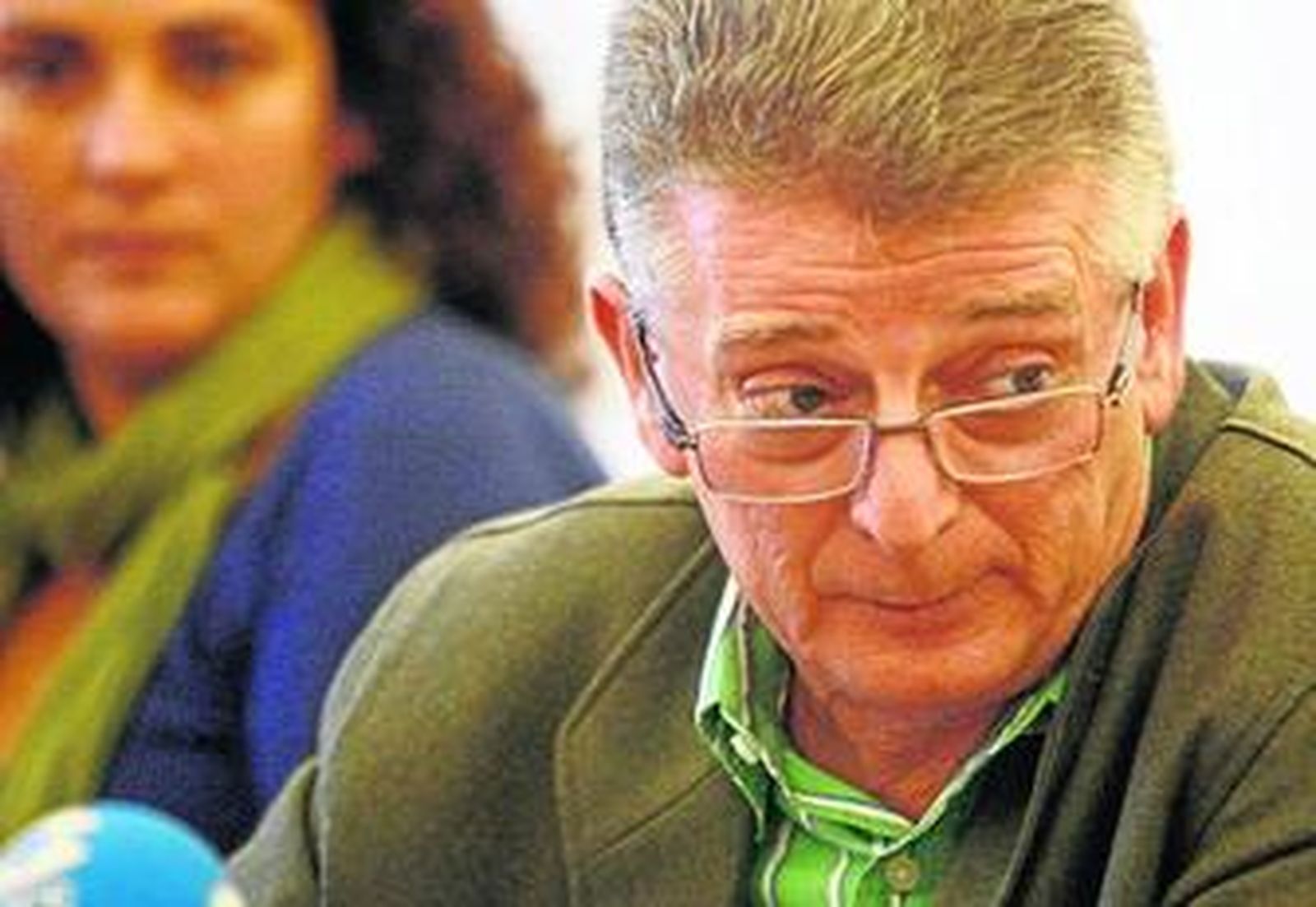 Francisco González Cabaña, ayer, en su comparecencia ante los medios de comunicación.