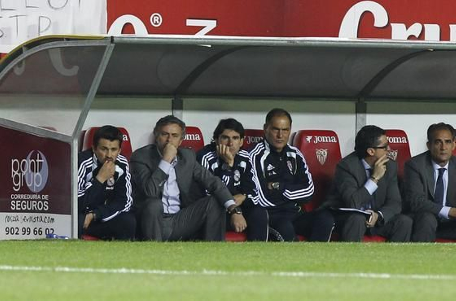 El Sevilla cae estrepitosamente ante el Real Madrid en el Sánchez Pizjuán (2-6). / Antonio Pizarro
