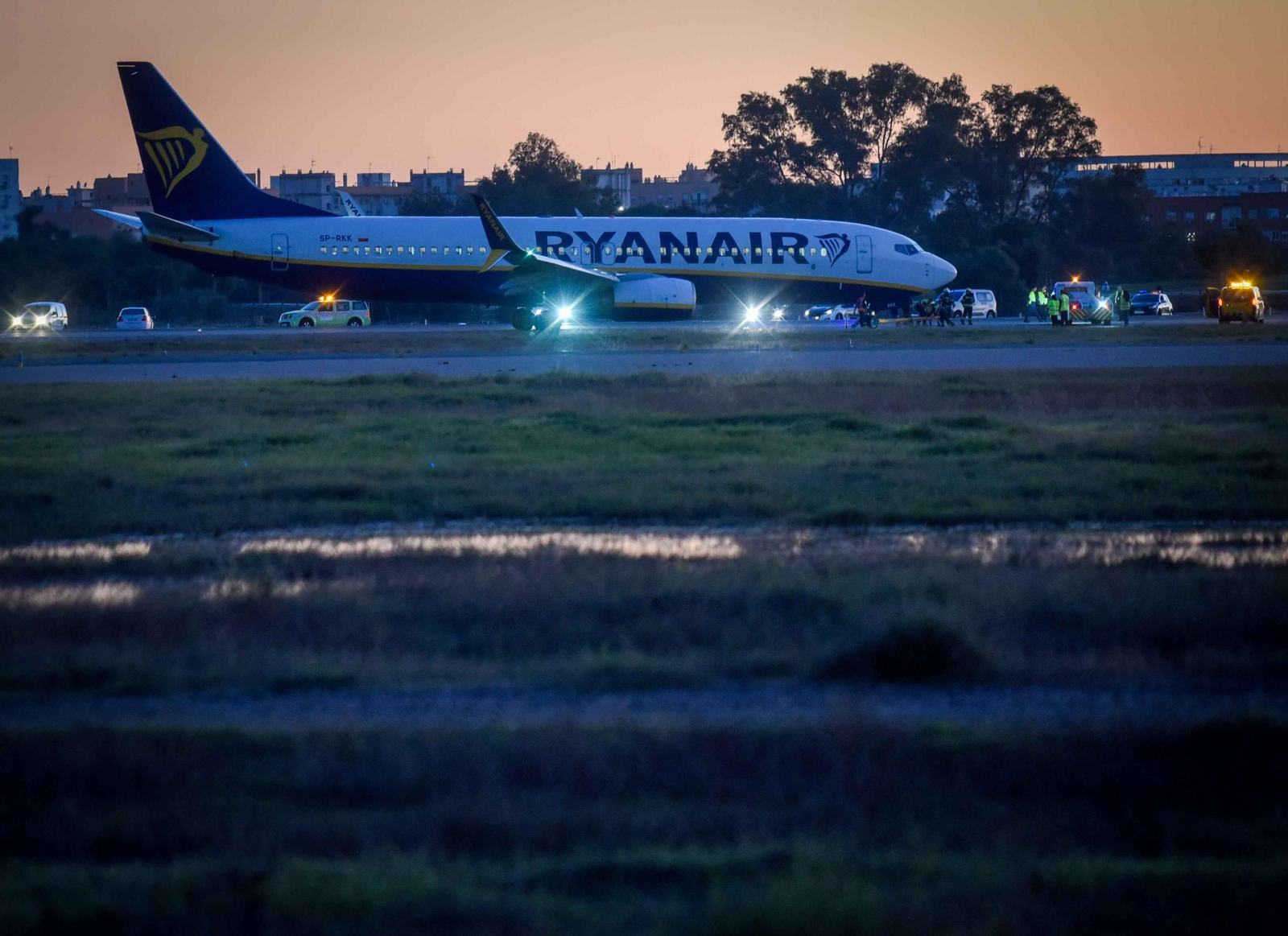 Aterrizaje de emergencia de un avión en Sevilla