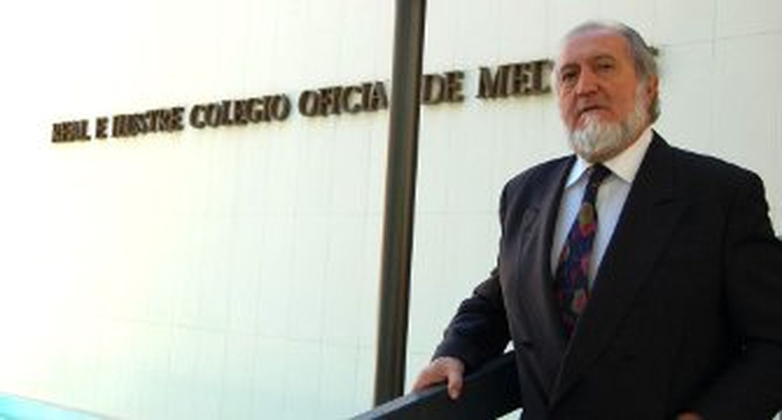 "Hay que revisar el copago para los casos de las rentas bajas"