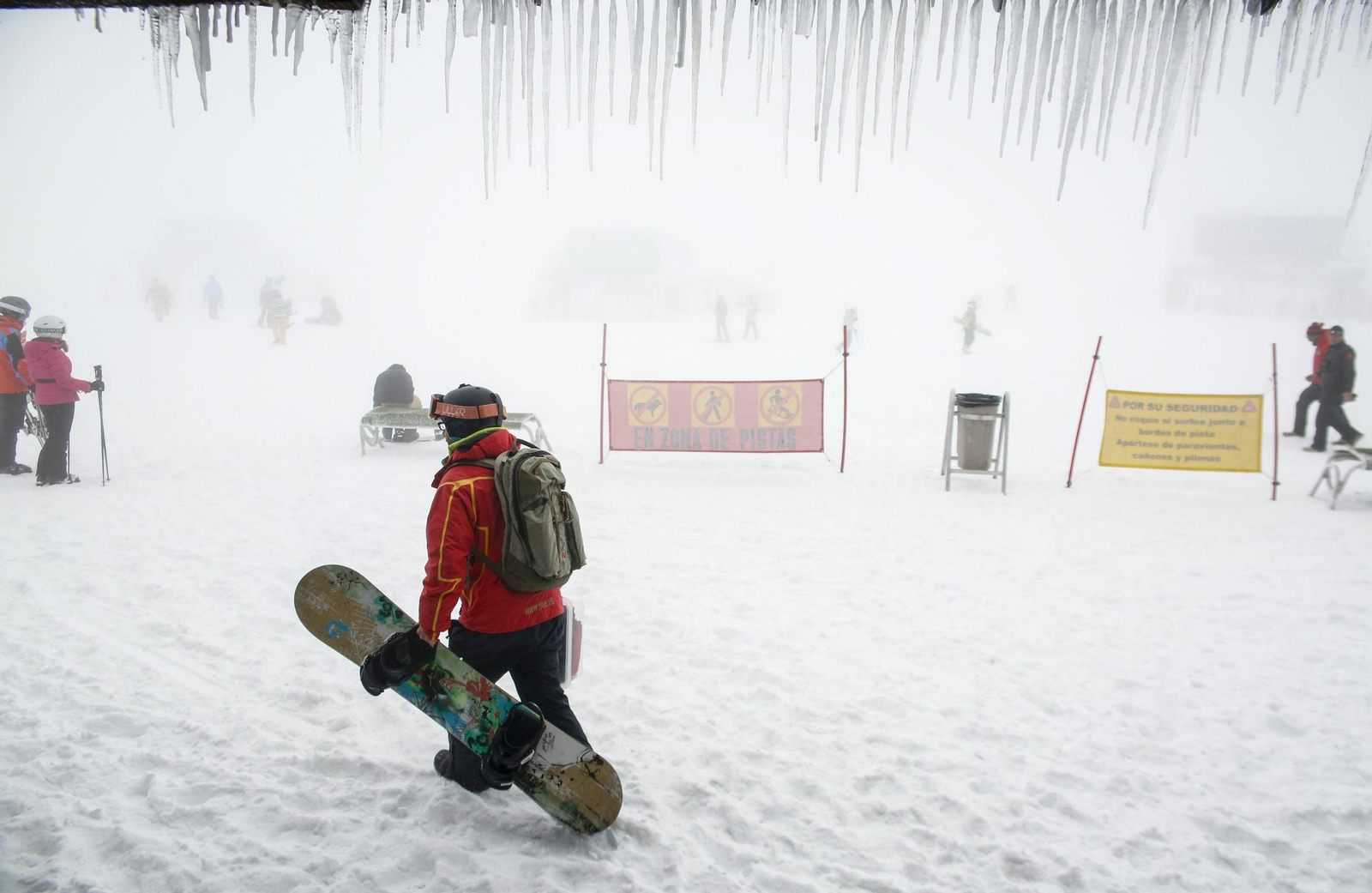 La estación de Sierra Nevada, cerrada por las fuertes rachas de viento