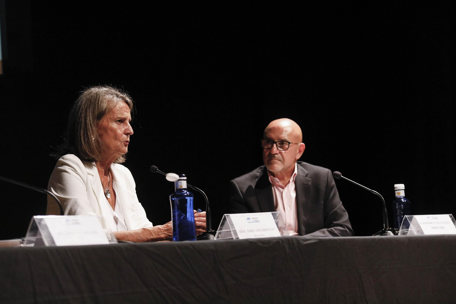 Las imágenes del diario de los libros con Isabel San Sebastián