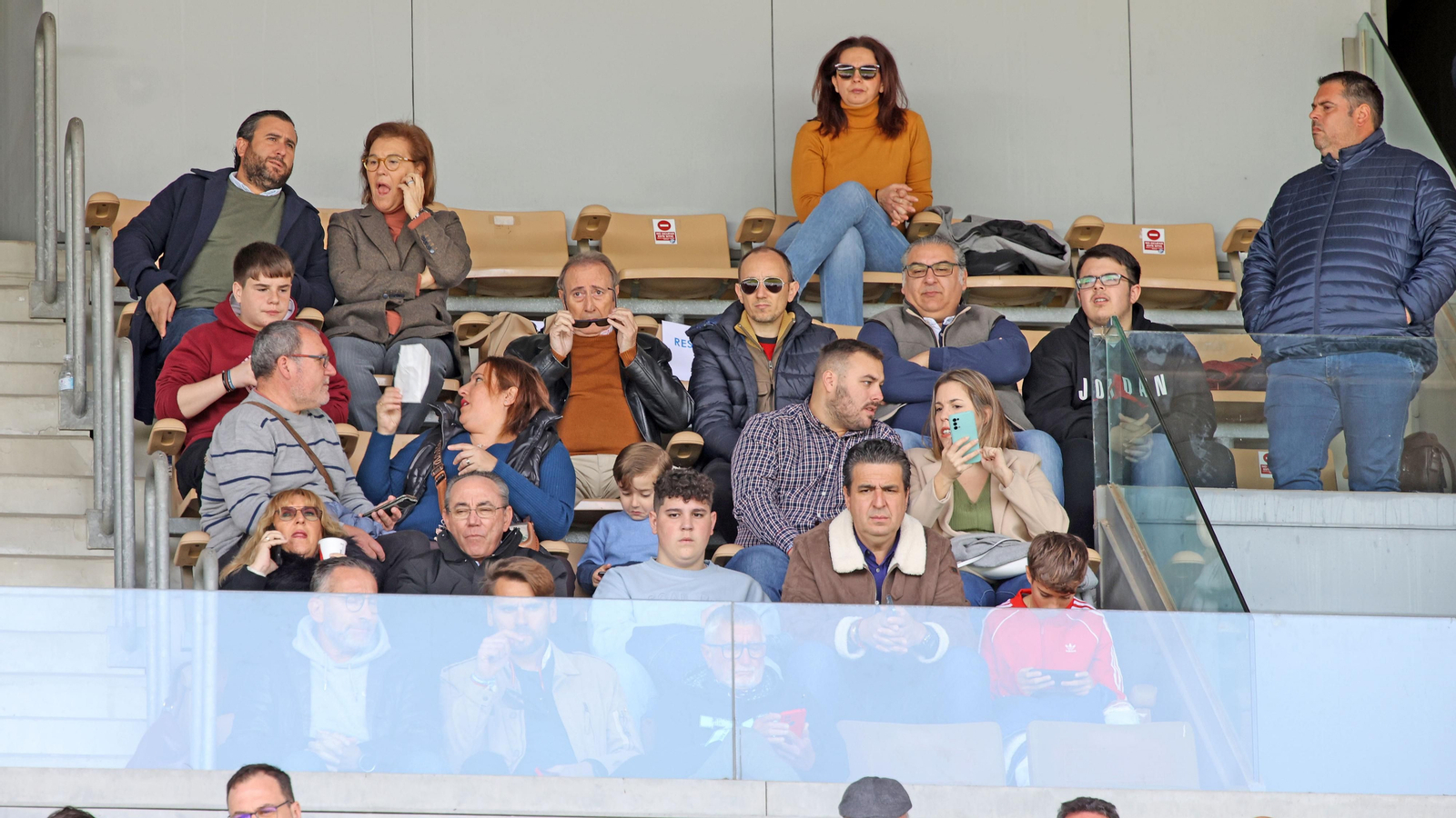 Búscate en el partido Xerez DFC - Atlético Sanluqueño en Chapín