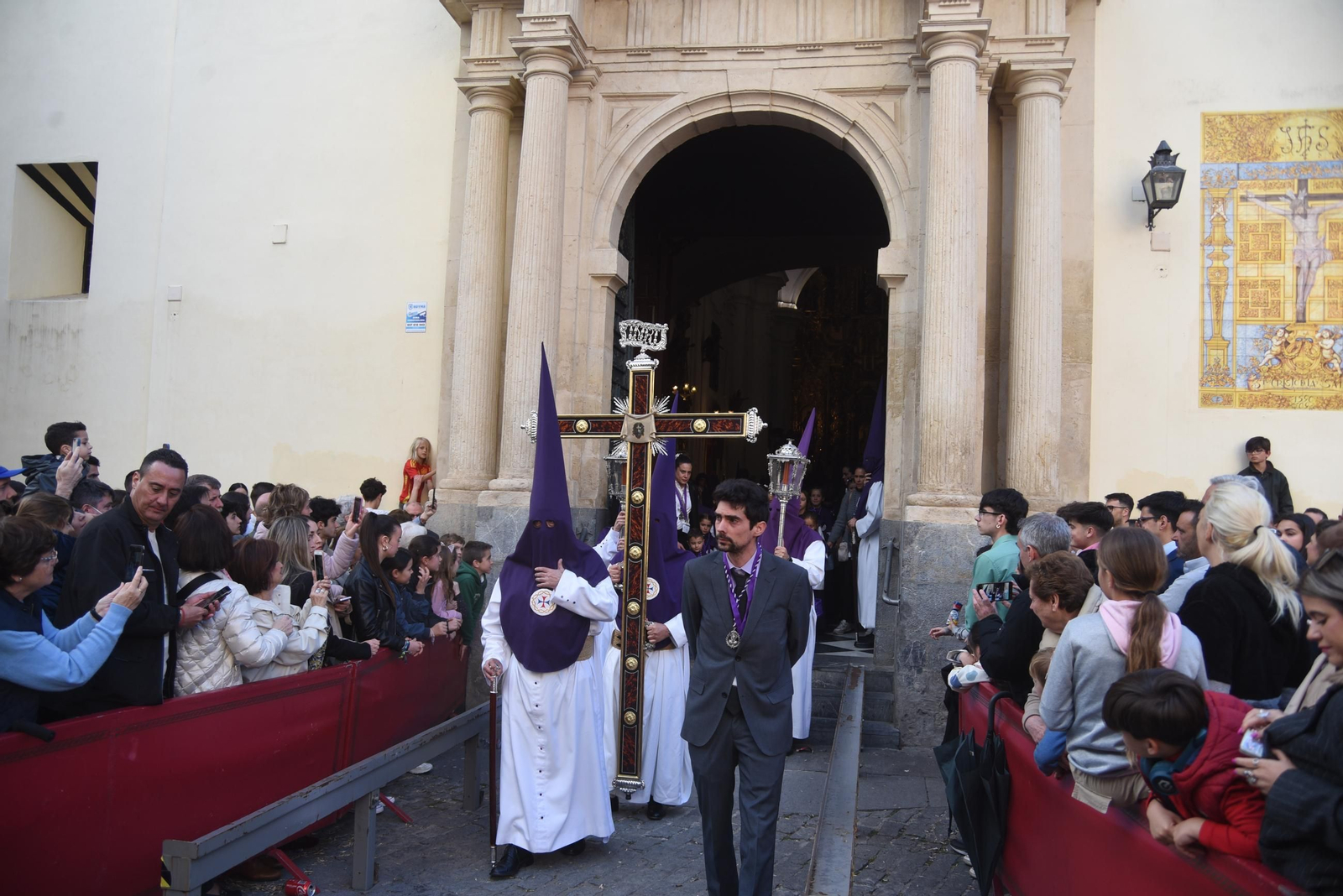 La procesión de la Santa Faz de Córdoba, en imágenes
