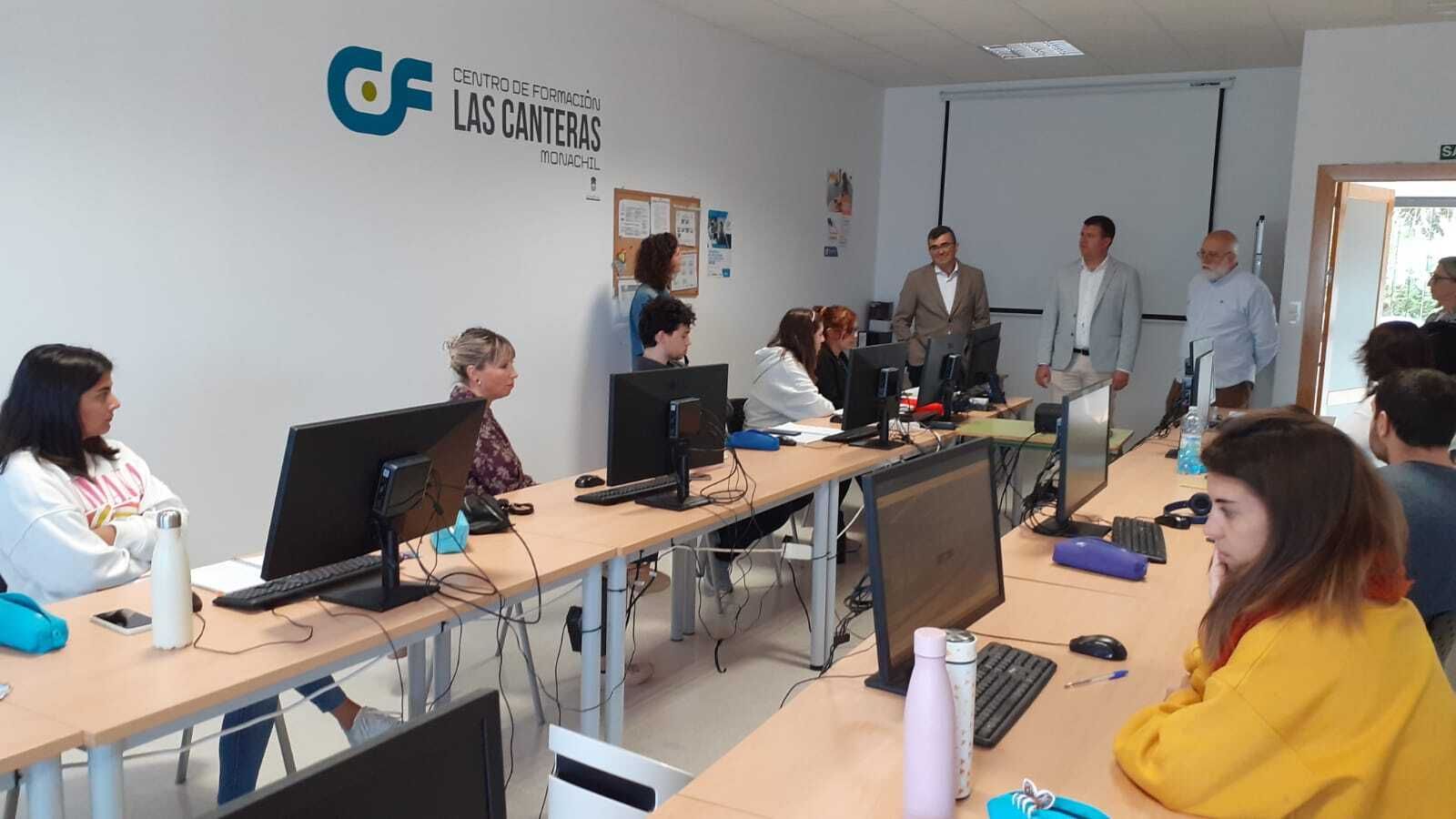 Imagen del fin de la parte teórica del curso impartido a desempleados de Monachil