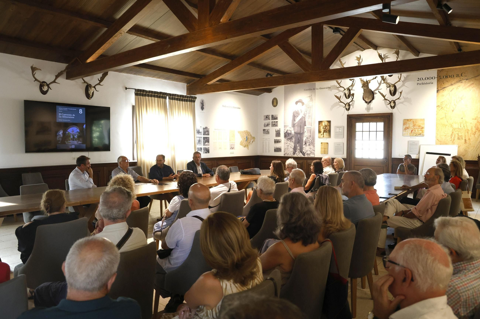 Las fotos de la presentación de "El Convento de la Almoraima, de Antonio Torremocha