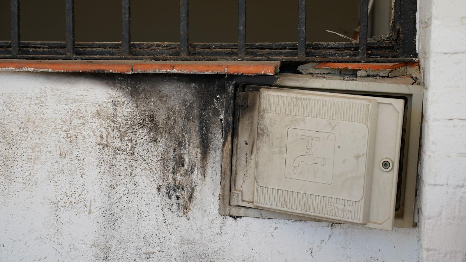 Así es la dejadez en el Centro Cívico de la reconquista.