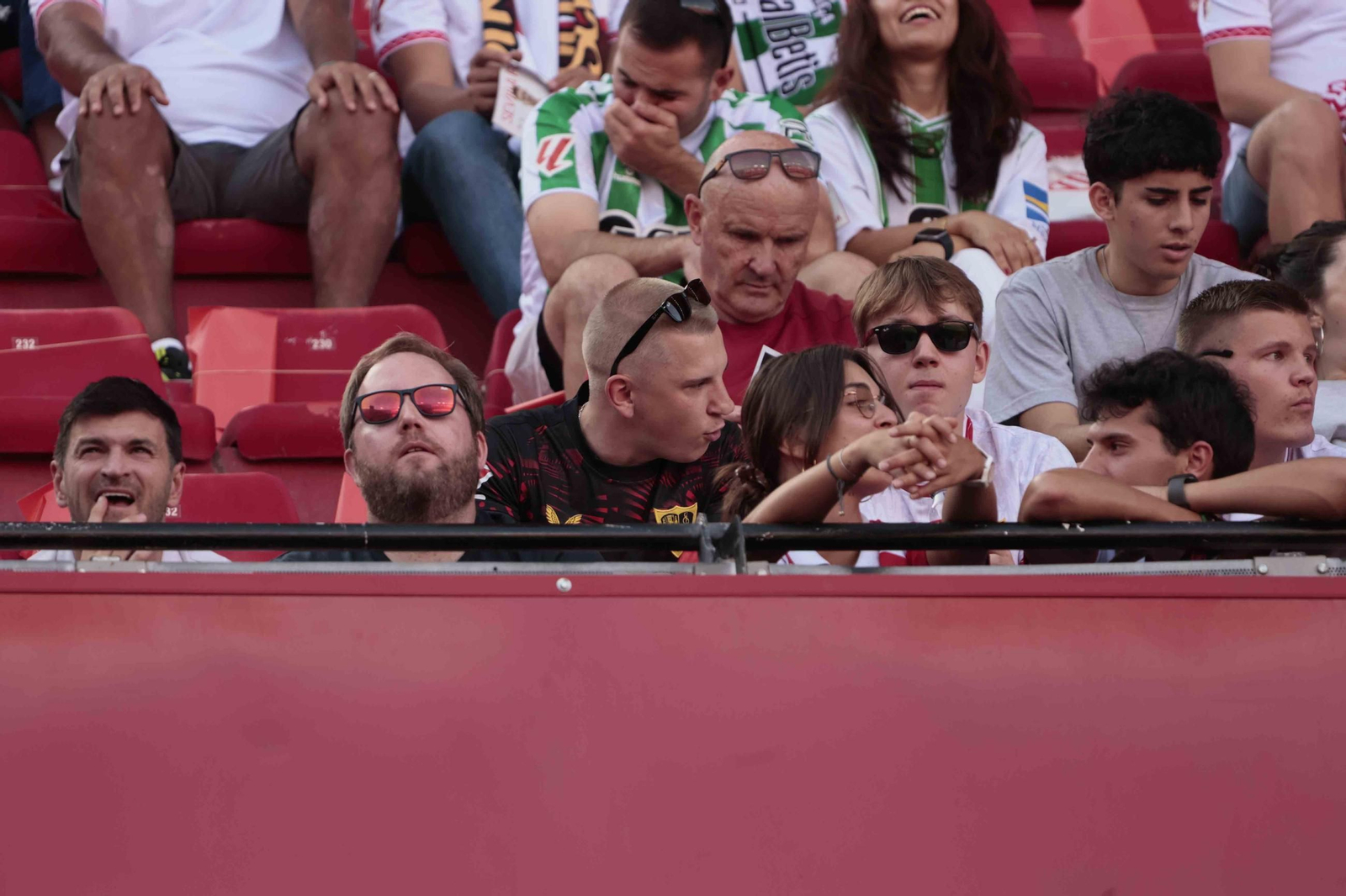 Búscate en el Sevilla - Betis