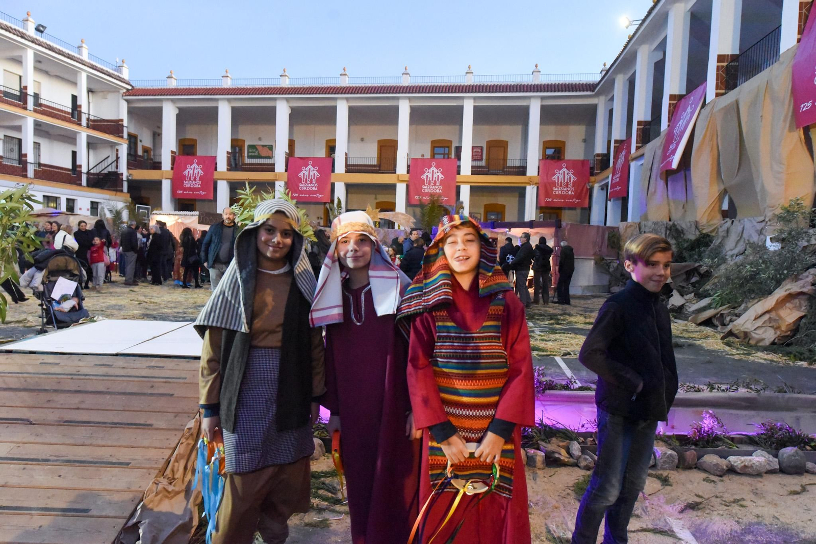 Las mejores fotos del belén viviente del colegio Salesianos de Córdoba