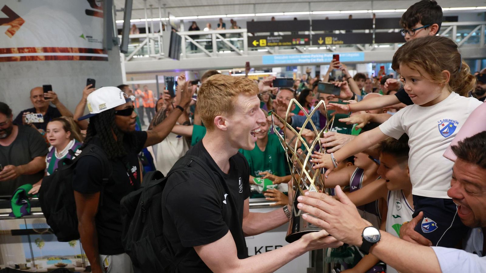 El Unicaja campeón de la BCL llega a Málaga