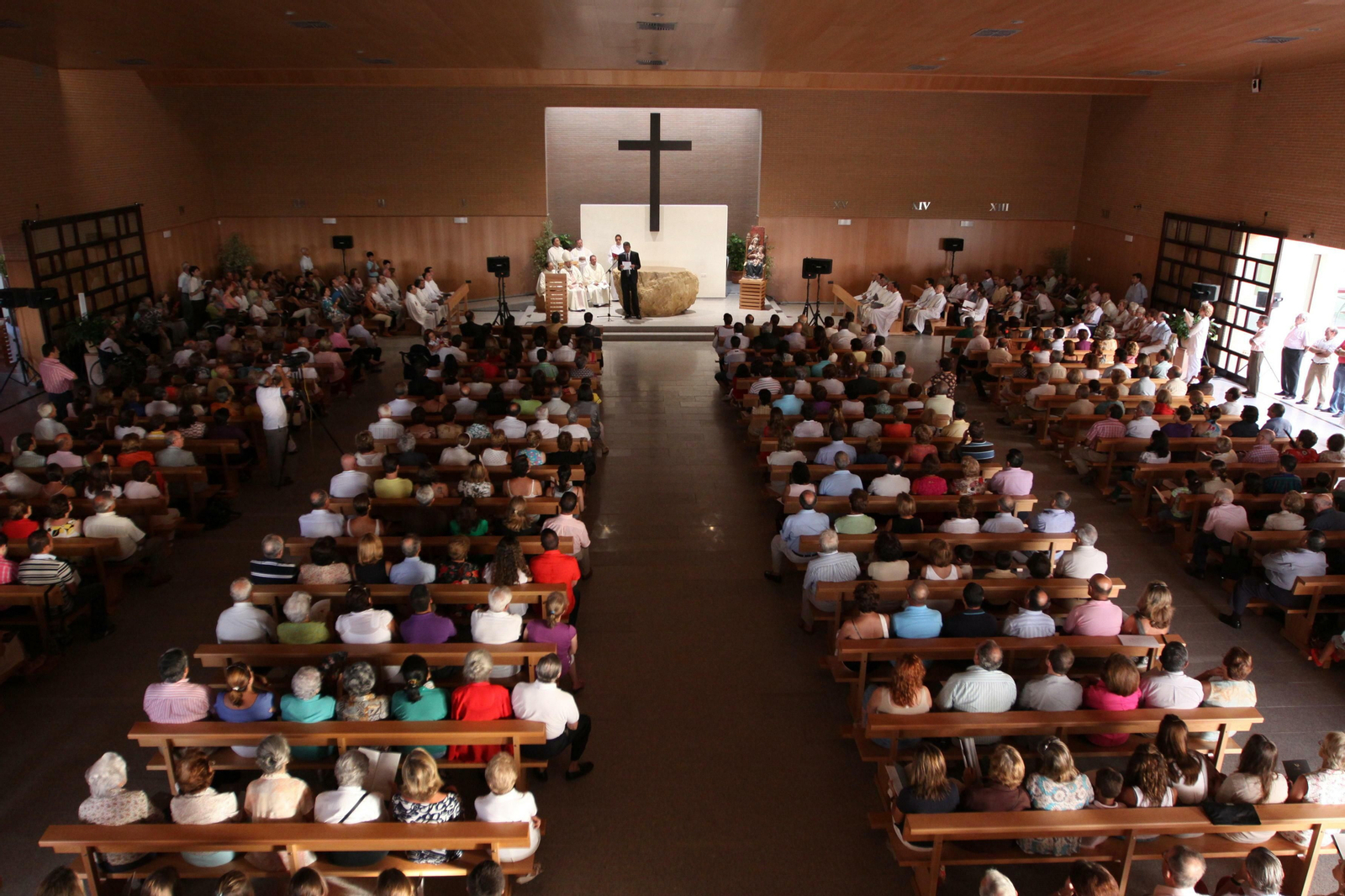 Inauguración de la Iglesia Novo Sancti Petri Obispo Chiclana, en 2009.