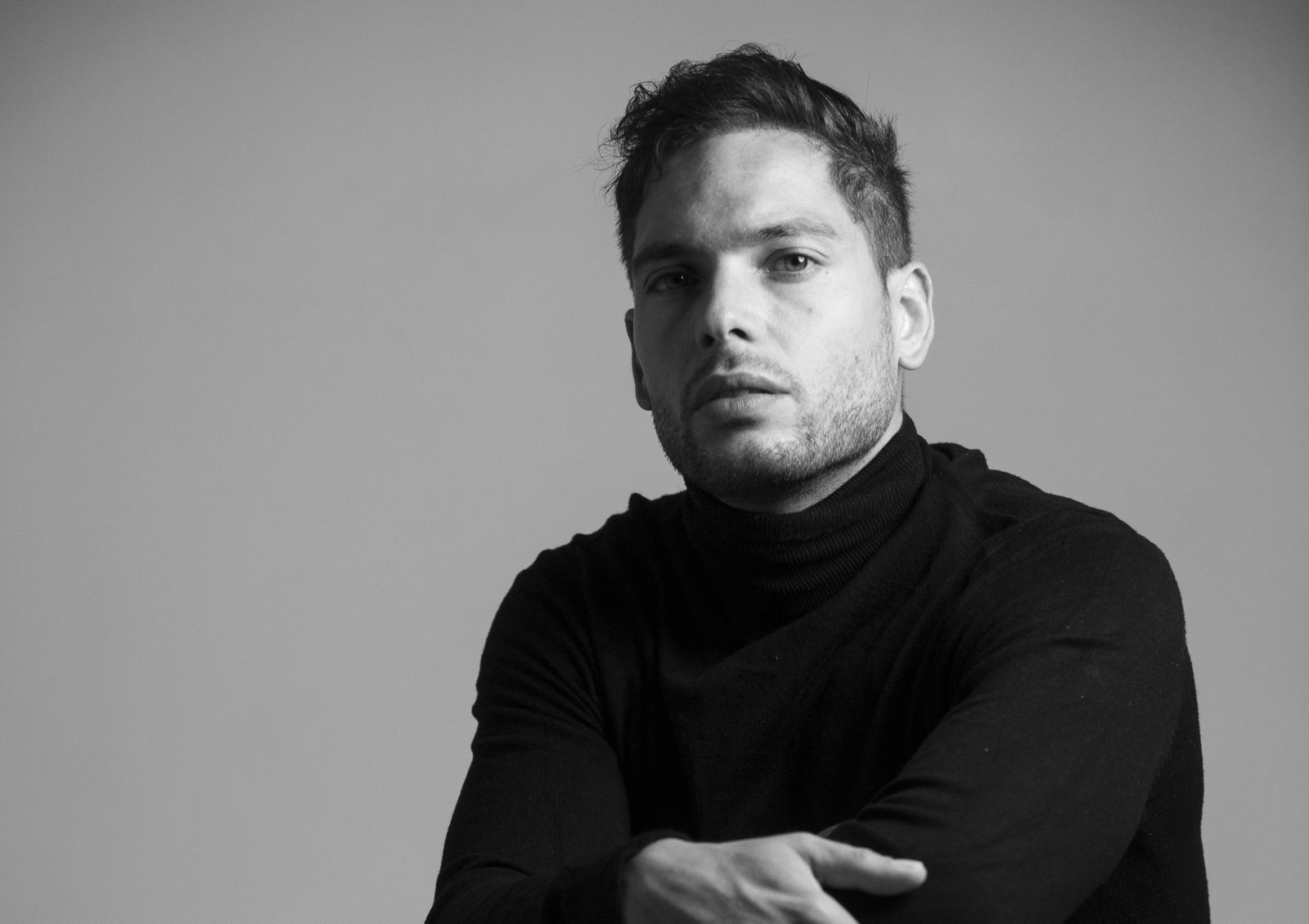 Román Reyes, actor de origen almeriense, ha creado la plataforma Stop Suicidios.