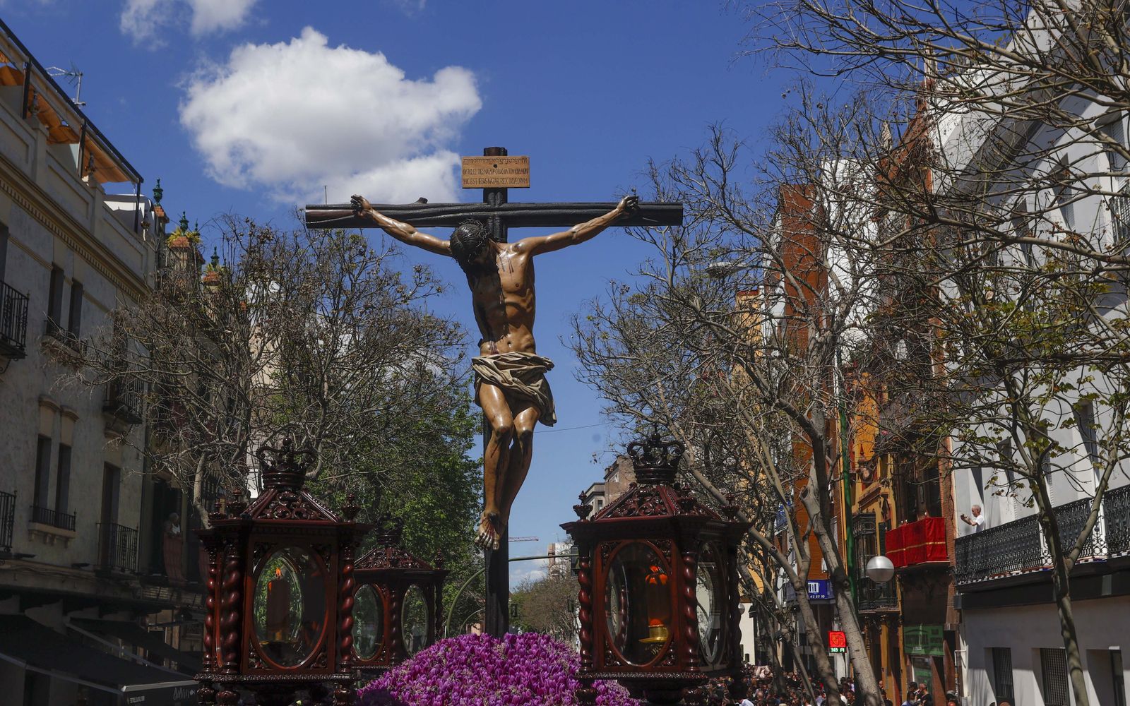 Imágenes de la salida de la hermandad de Los Negritos