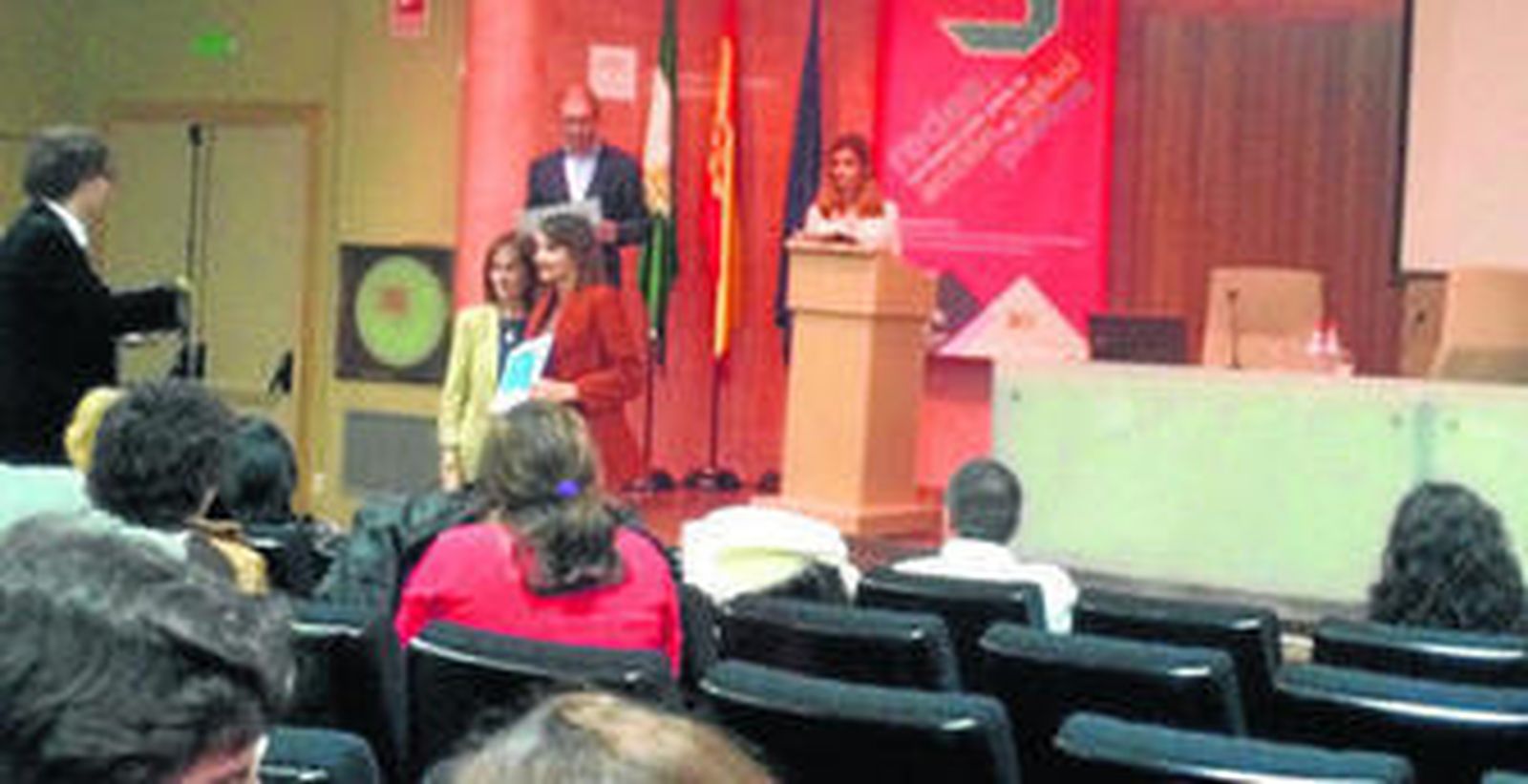 En diciembre el Distrito Almería se adhirió a la Red Andaluza de Servicios Sociosanitarios Libres de Humo.