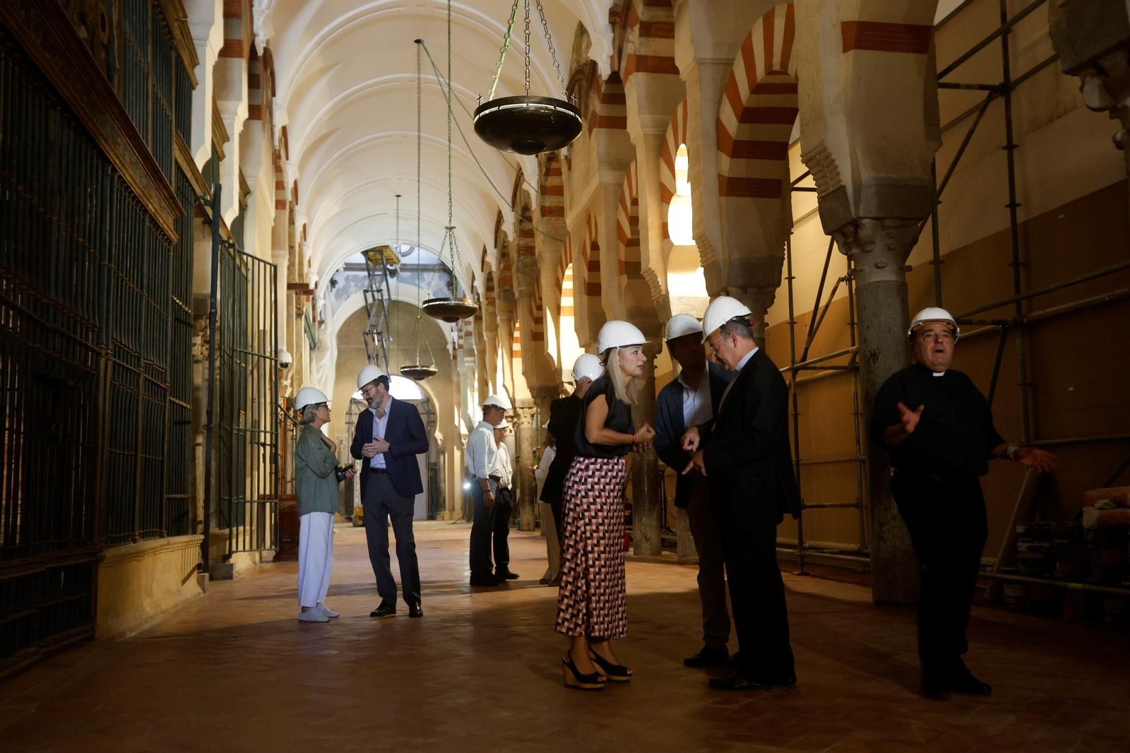 Las imágenes de las obras de emergencia de la Mezquita-Catedral tras el incedio