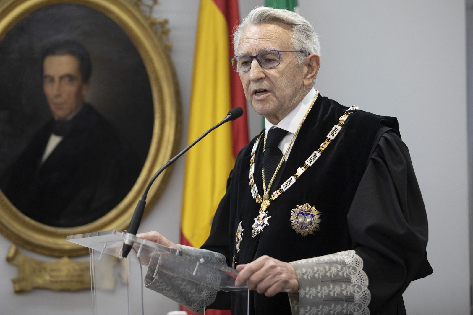 Fotos: Un homenaje del Colegio de Abogados por estar al servicio de la Abogacía de Granada