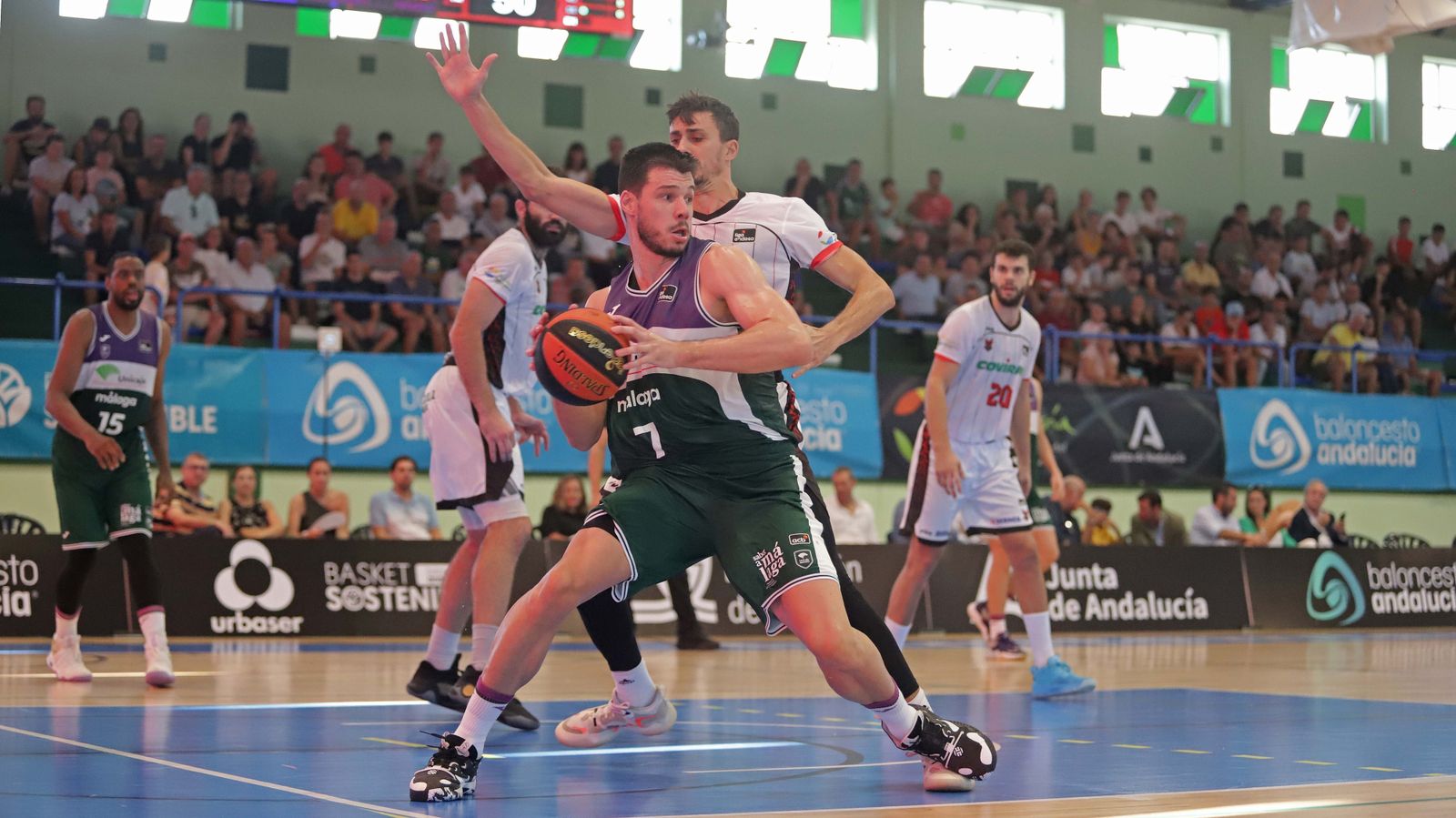 Las mejores fotos del Unicaja - CB Granada en La Línea