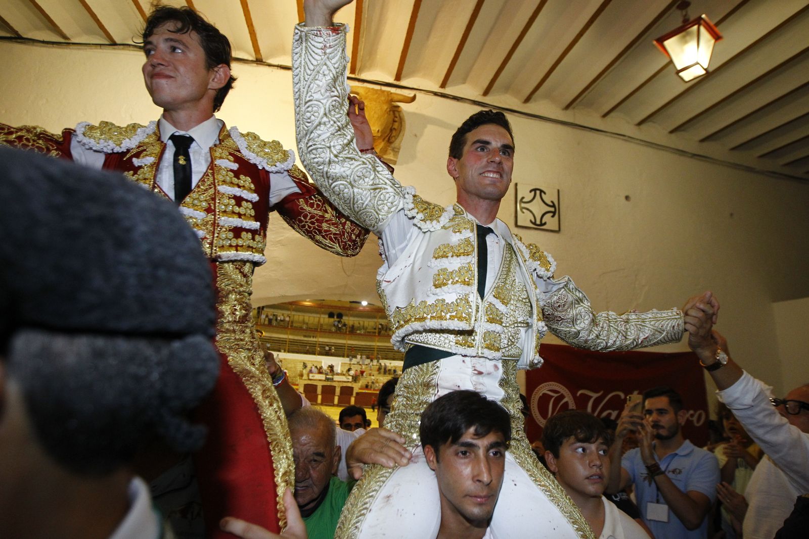 Imágenes de la corrida de toros del jueves en la Feria de Almería 2024