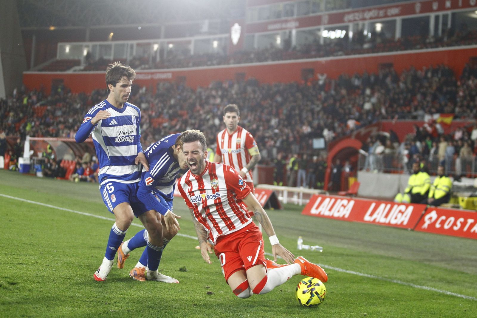 Las fotos del partido U.D. Almería-Granada C.F.