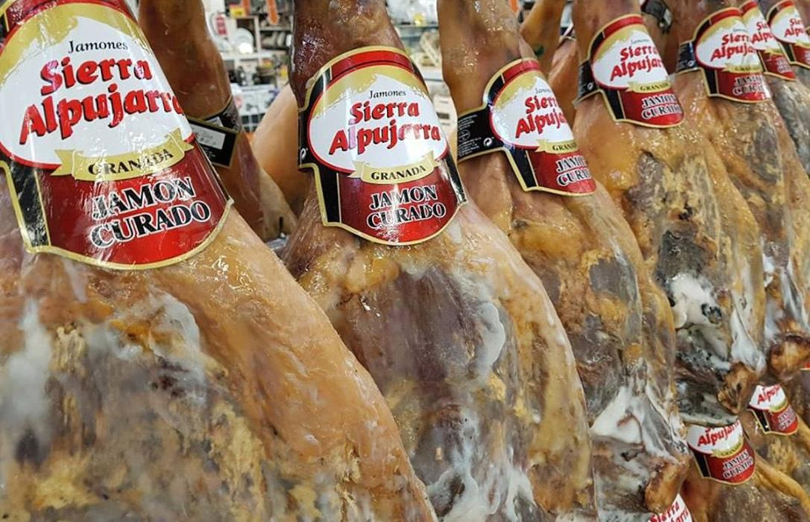 El fraude del jamón:  productos polacos como si fueran de Trevélez