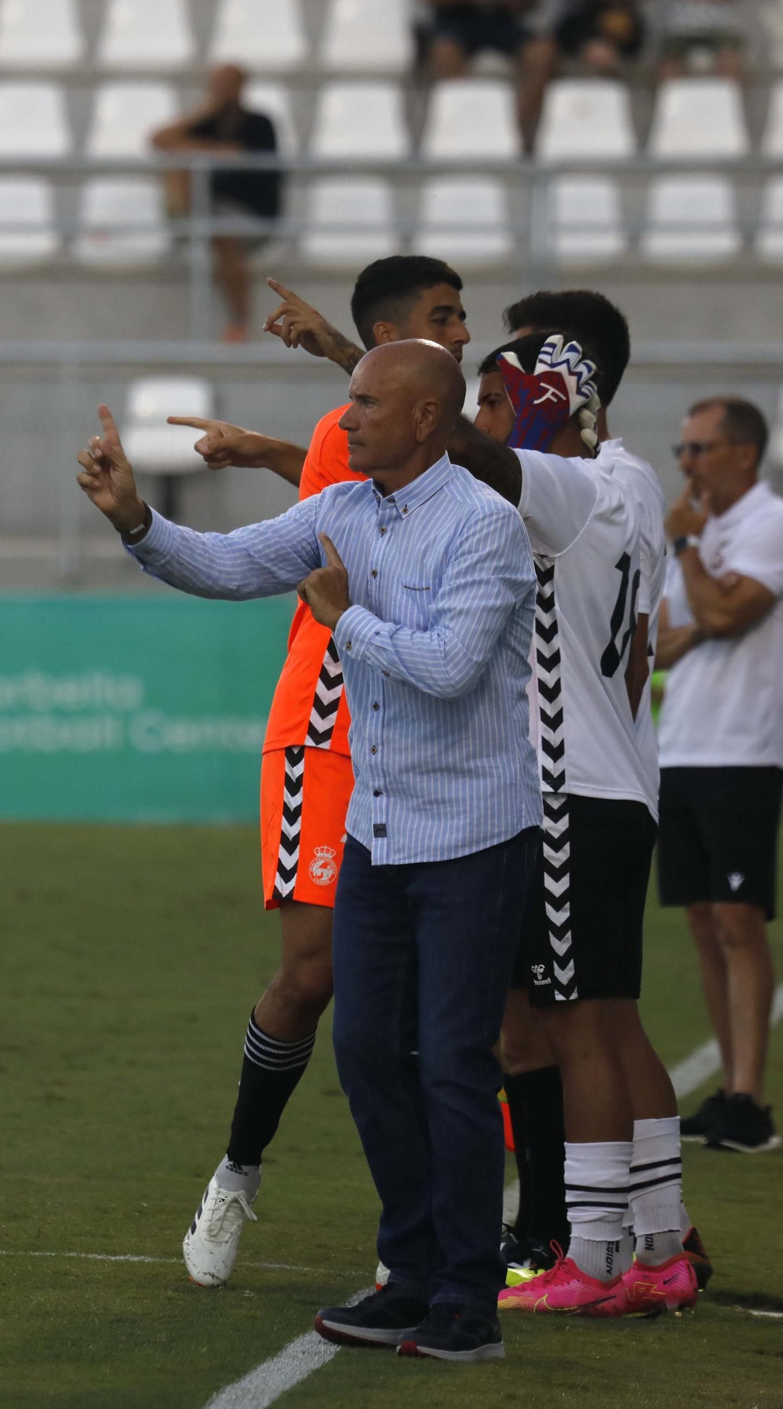 Las fotos del Balona-AD Ceuta de pretemporada en el Ciudad de La Línea (0-1)