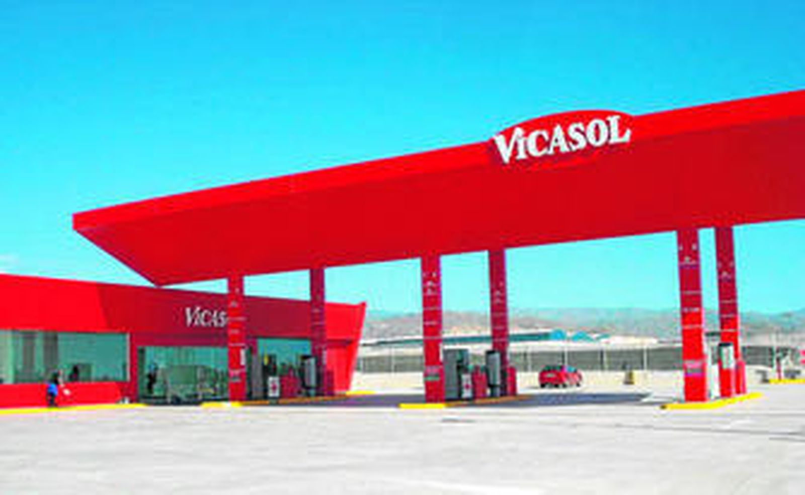 Las instalaciones de Vicasol disponen de gasolinera, centro de lavado de vehículos y tienda.
