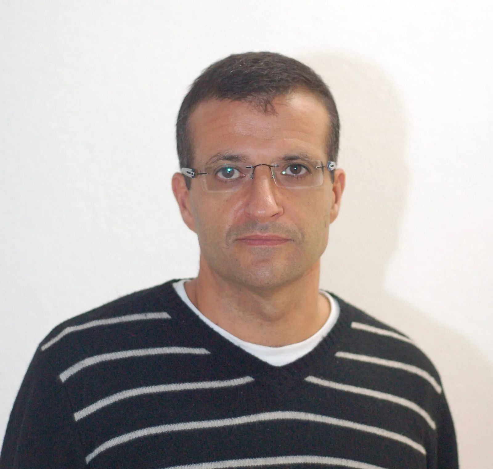 El catedrático de Electrónica de la UGR, Juan Bautista Roldán.