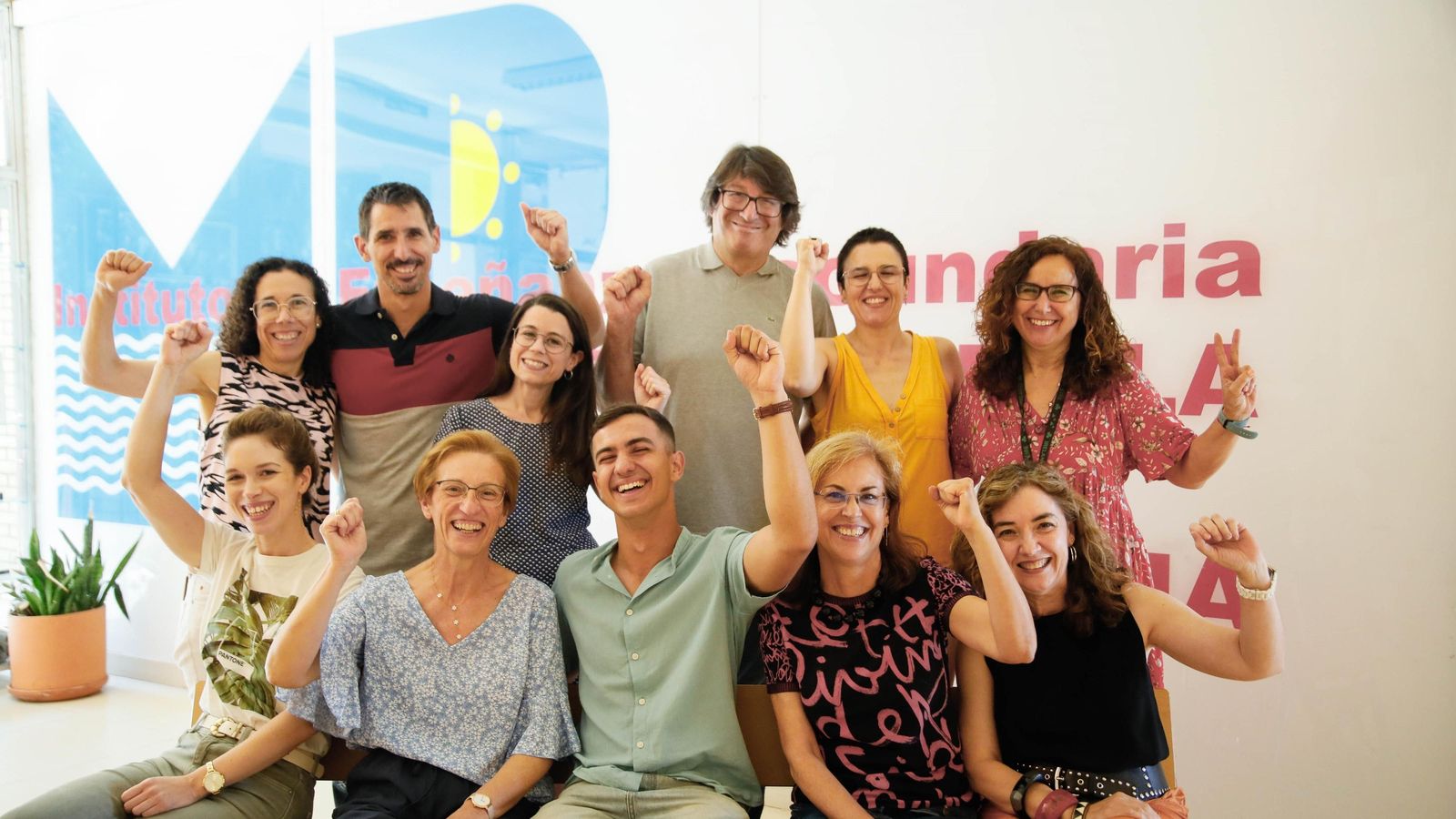 El IES Maestro Padilla celebró ayer la excelente nota de su alumno en las pruebas de la PEvAU.