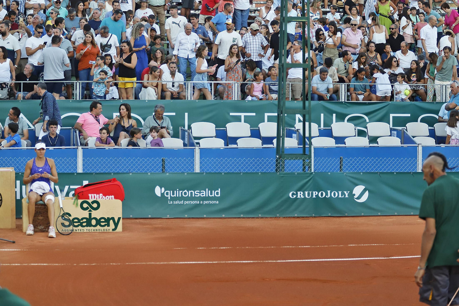 Imágenes del ambiente en la final femenina de la Copa del Rey de tenis de Huelva