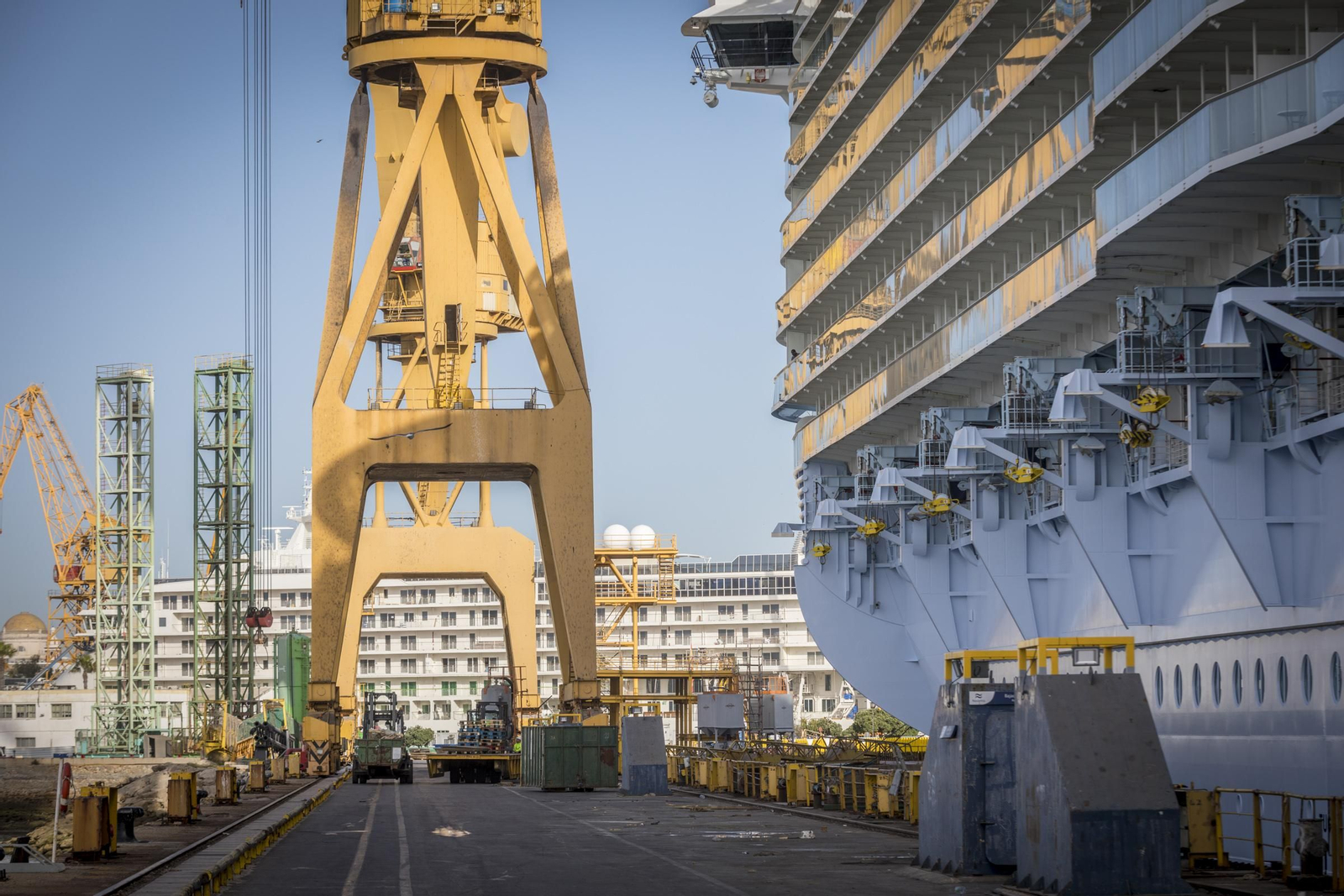 Reparación del 'Oasis of the Seas' en Navantia Cádiz