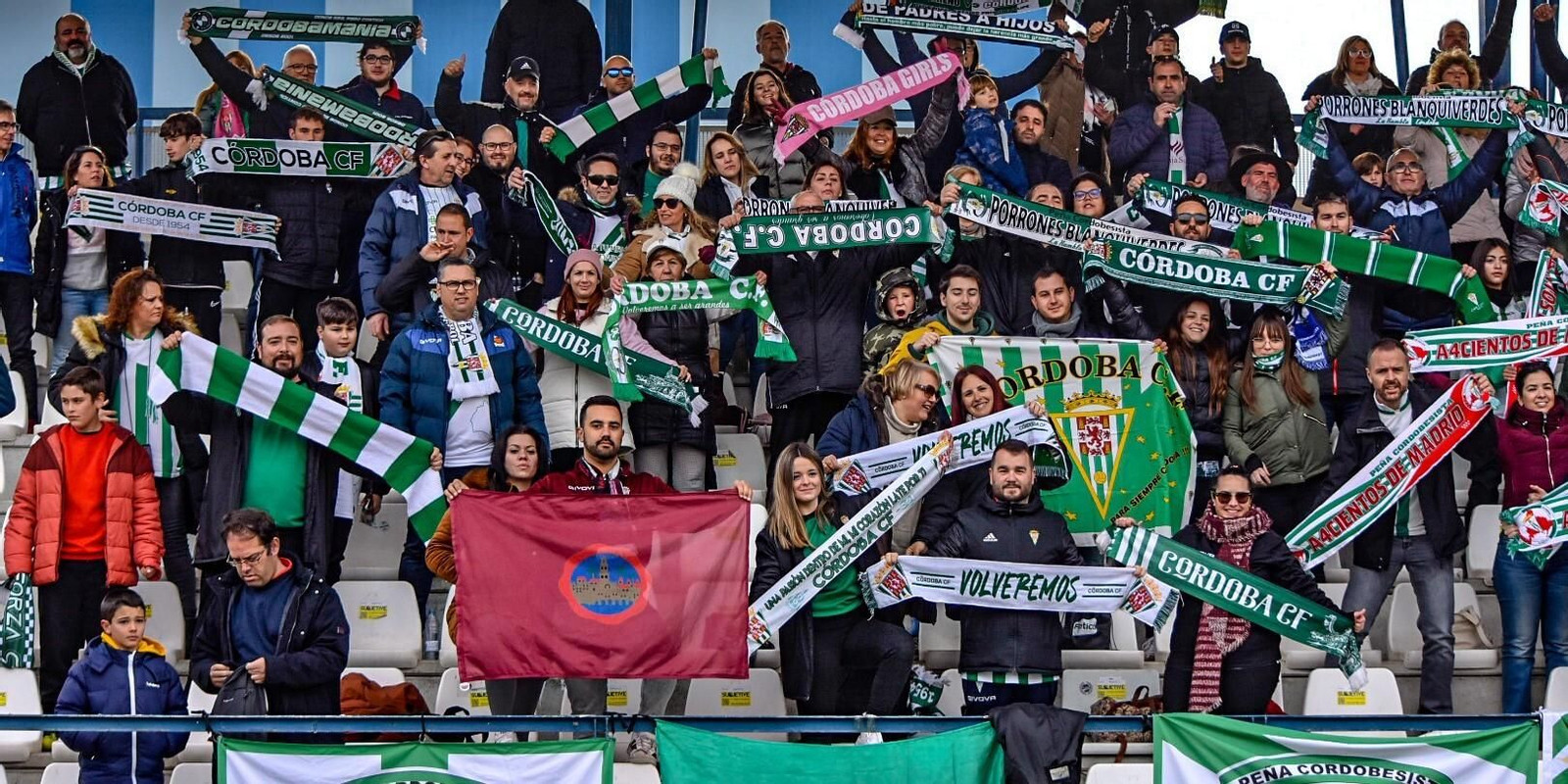 Aficionados del Córdoba CF en la visita a Talavera de la Reina de su equipo. Aficionados del Córdoba CF en la visita a Talavera de la Reina de su equipo.