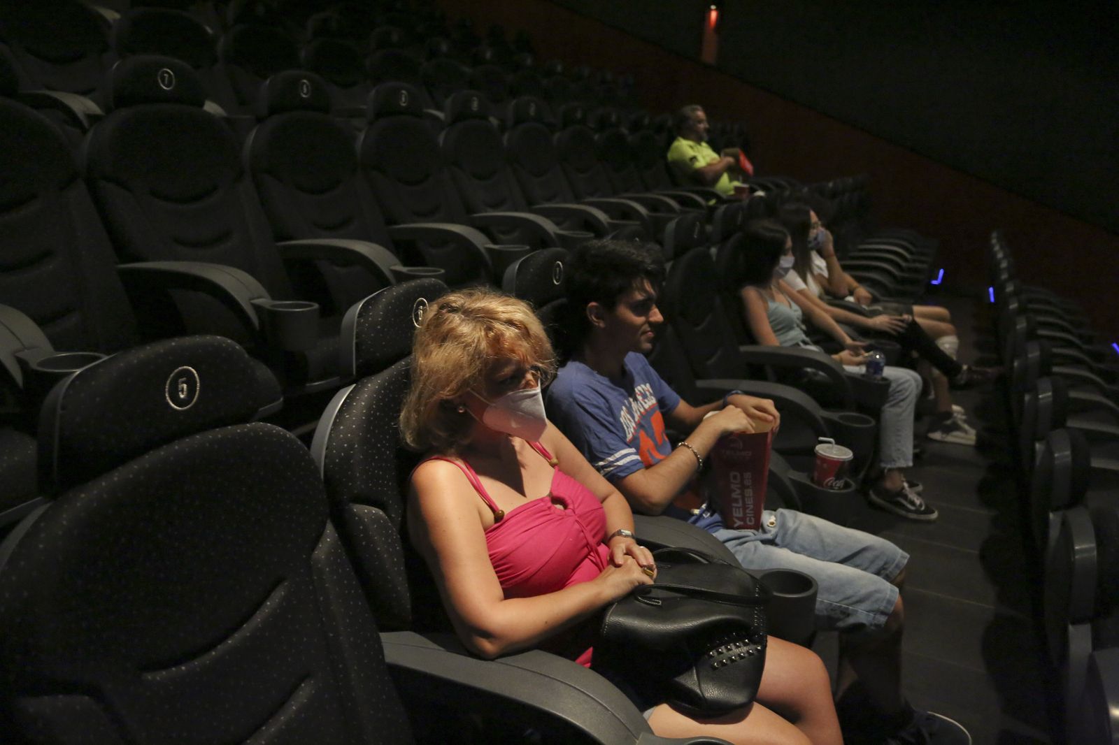 El regreso de los cines a Málaga, en fotos