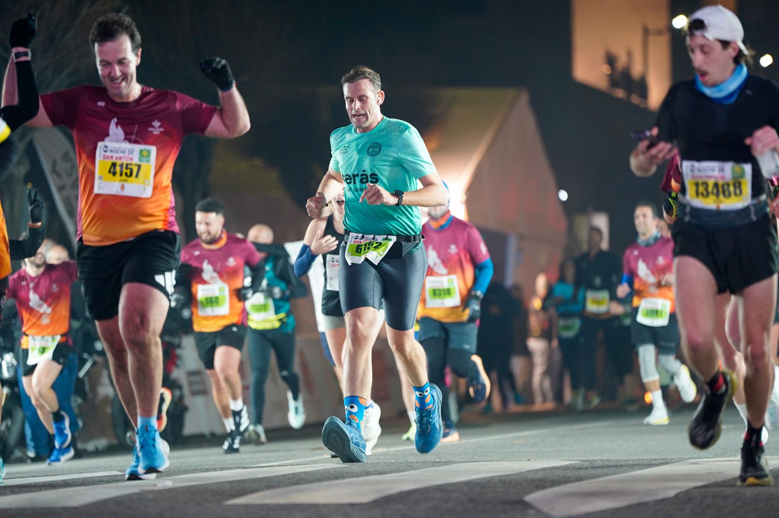 En imágenes: búscate en tu llegada a meta de la Carrera de San Antón 2026 (10)