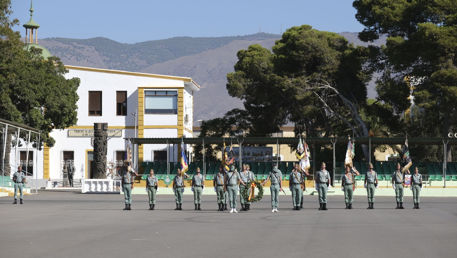 Imágenes de la visita de la Ministra de Defensa Margarita Robles a la Brigada Alfonso XIII de La Legión