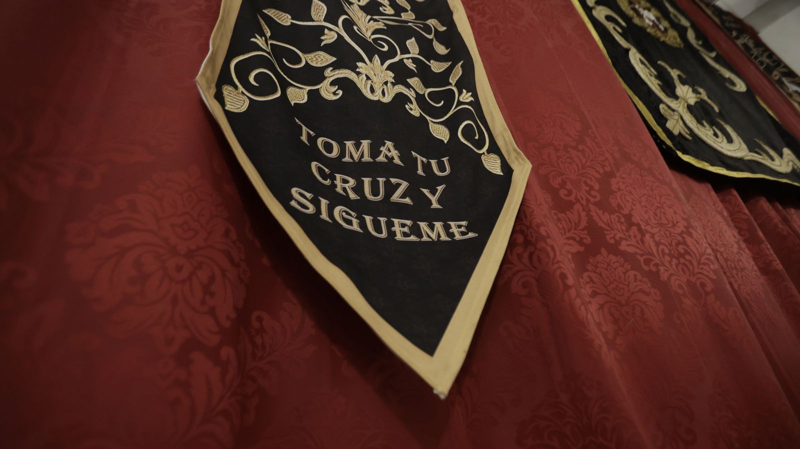 Preparativos en las iglesias de Algeciras para la Magna Mariana, en imágenes