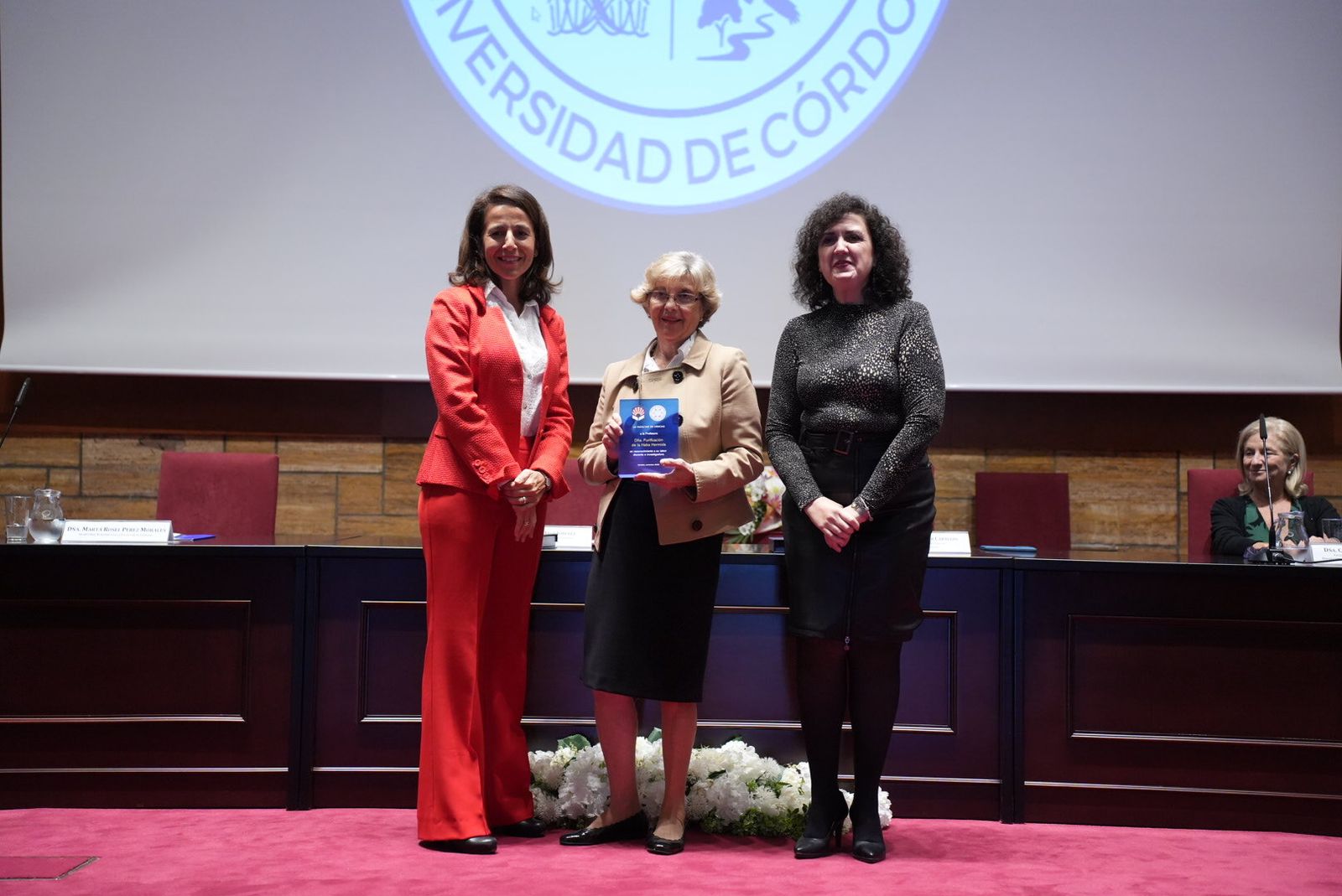 La festividad del patrón de la Facultad de Ciencias de Córdoba, San Alberto Magno, en imágenes