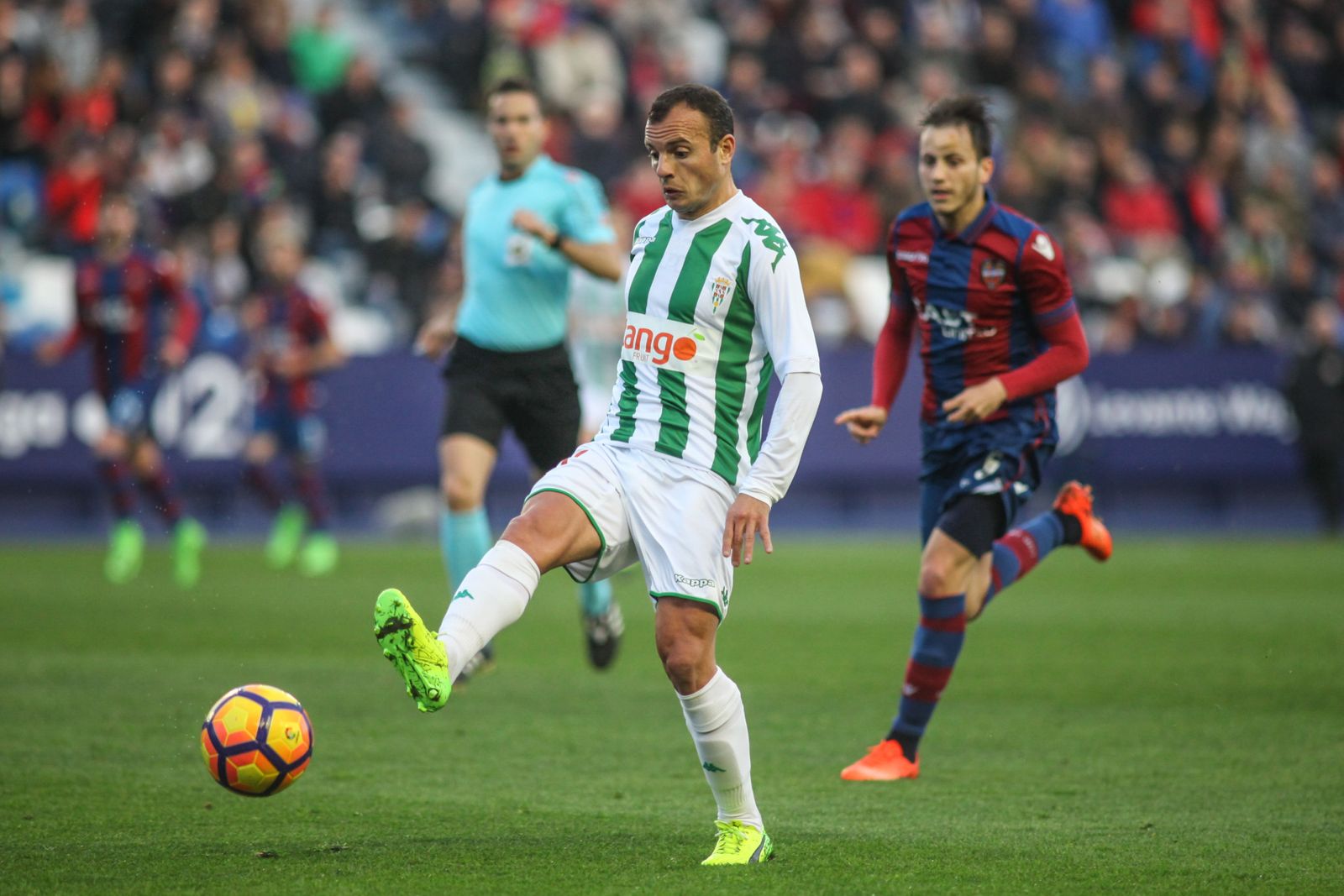 Las imágenes del Levante-Córdoba