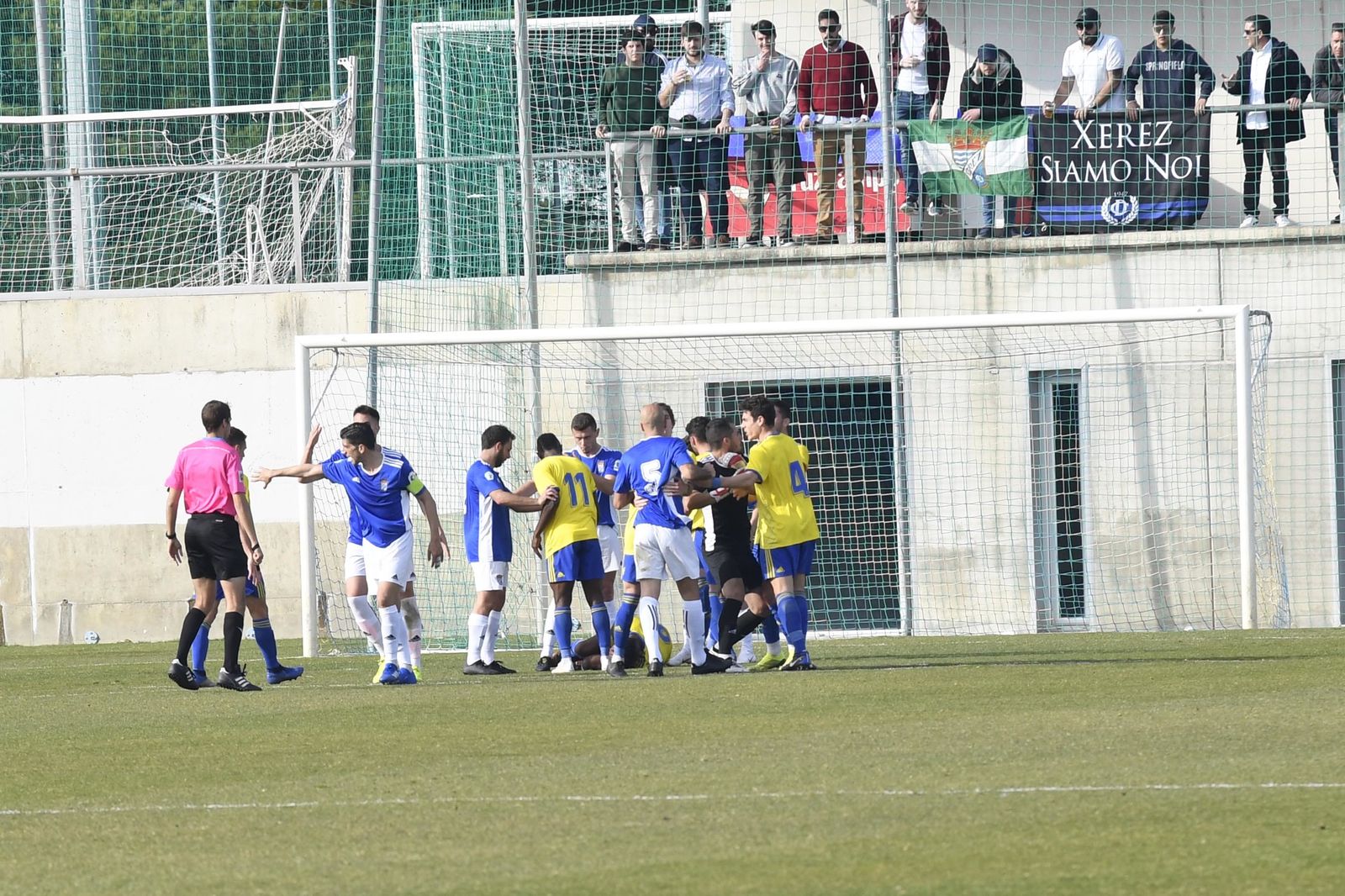 Imágenes del Cádiz B-Xerez CD (0-0)