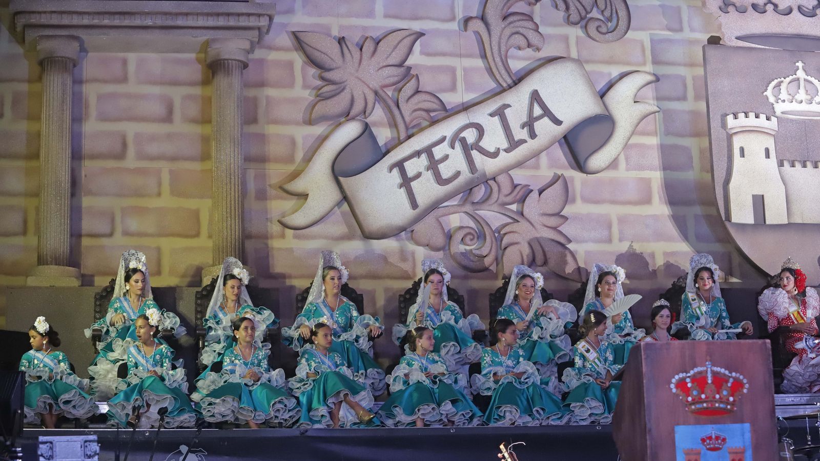 Fotos de la Coronación de las Reinas y Damas de la Feria de La Línea 2022
