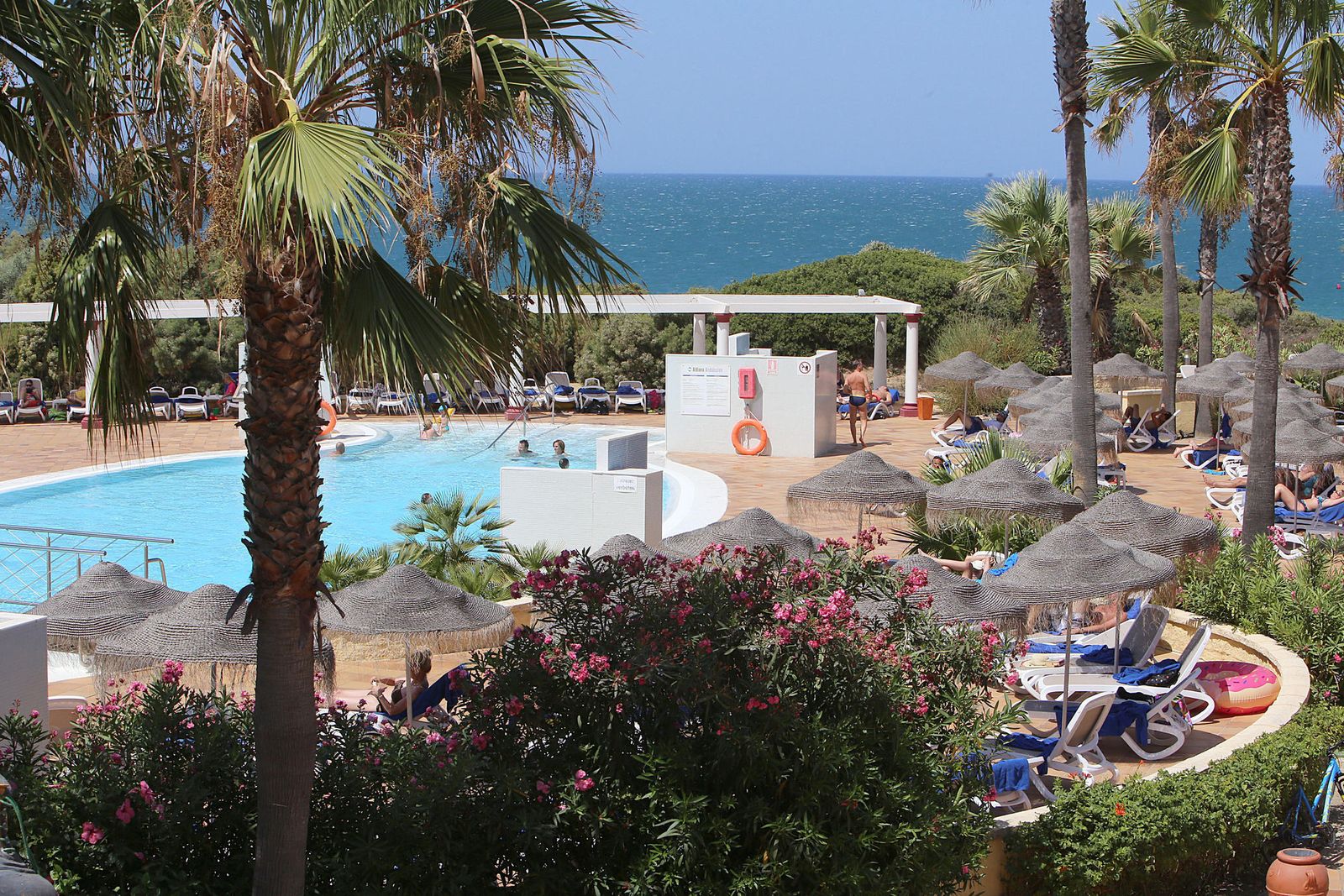 Instalaciones de uno de los hoteles de Novo Sancti Petri, en Chiclana.