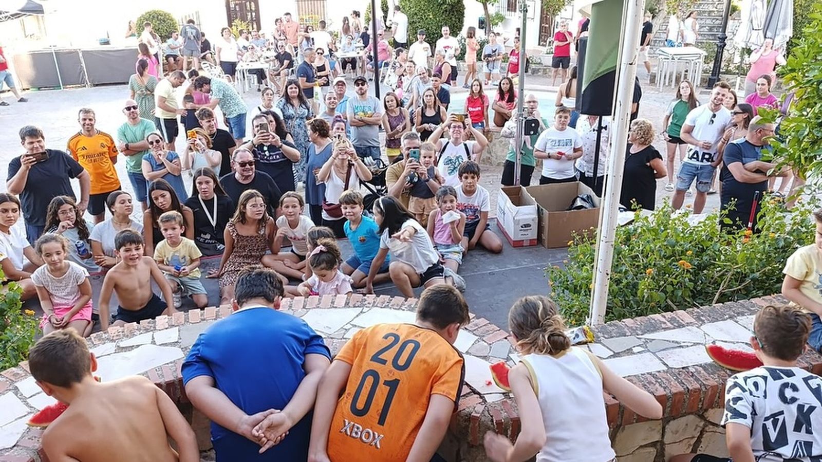 Las divertidas cucañas de Zuheros, en fotografías