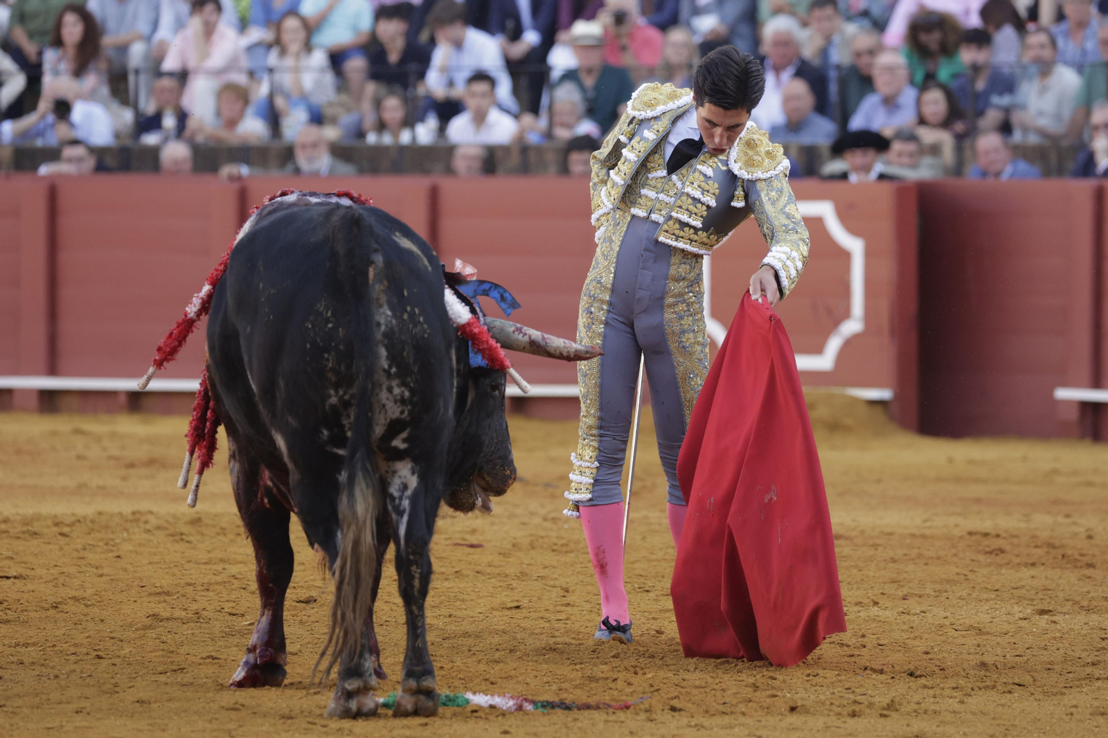 Las imágenes de la tercera de abono en la Maestranza de Sevilla