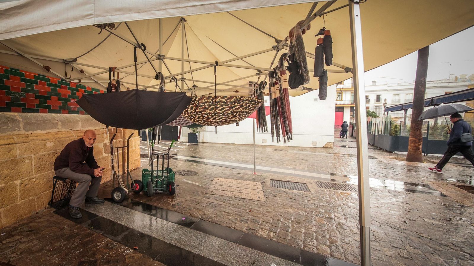 Las fotos de como se ha vivido en Jerez el paso de la DANA