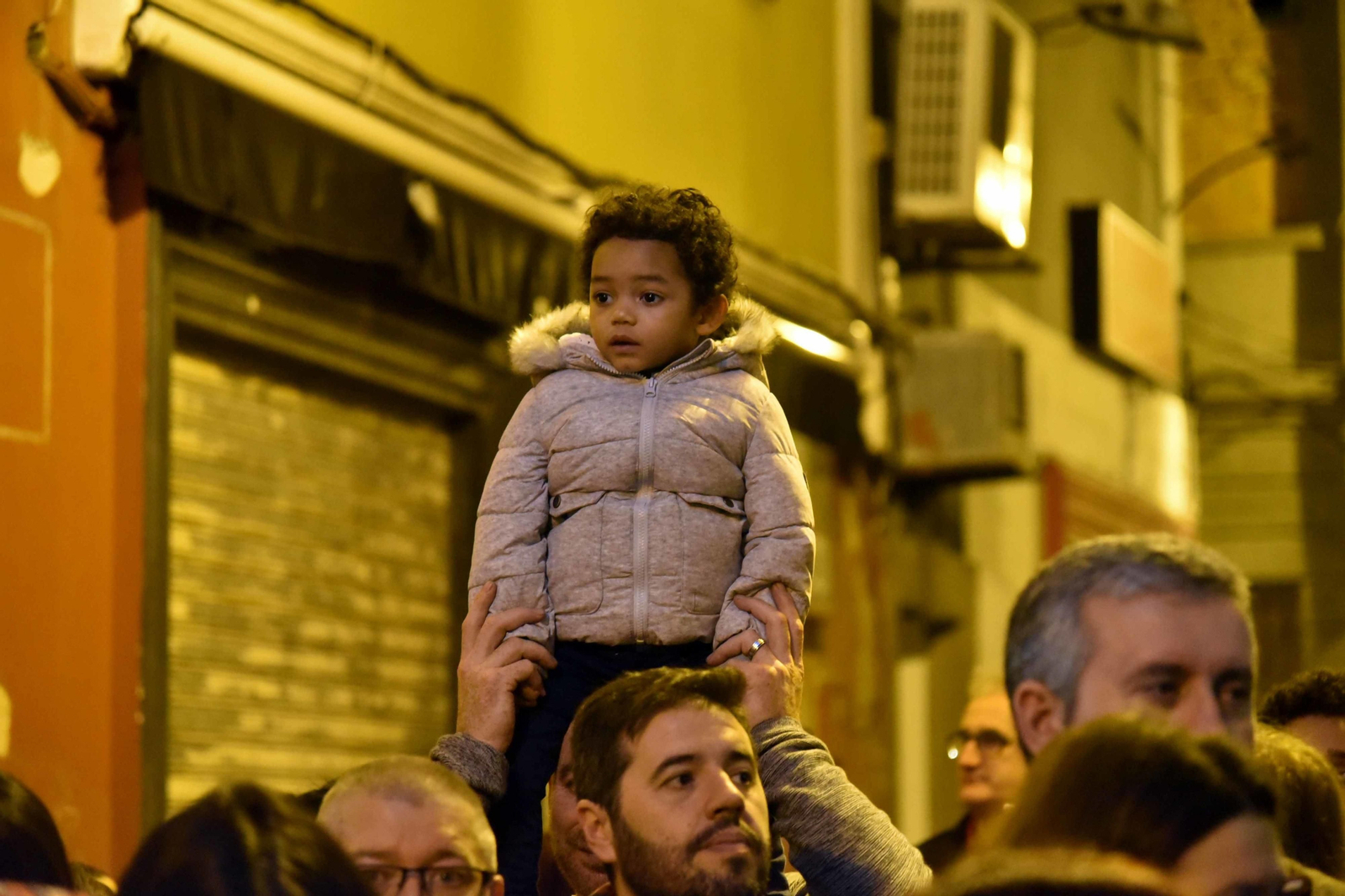 Cabalgata de Reyes magos en la Línea