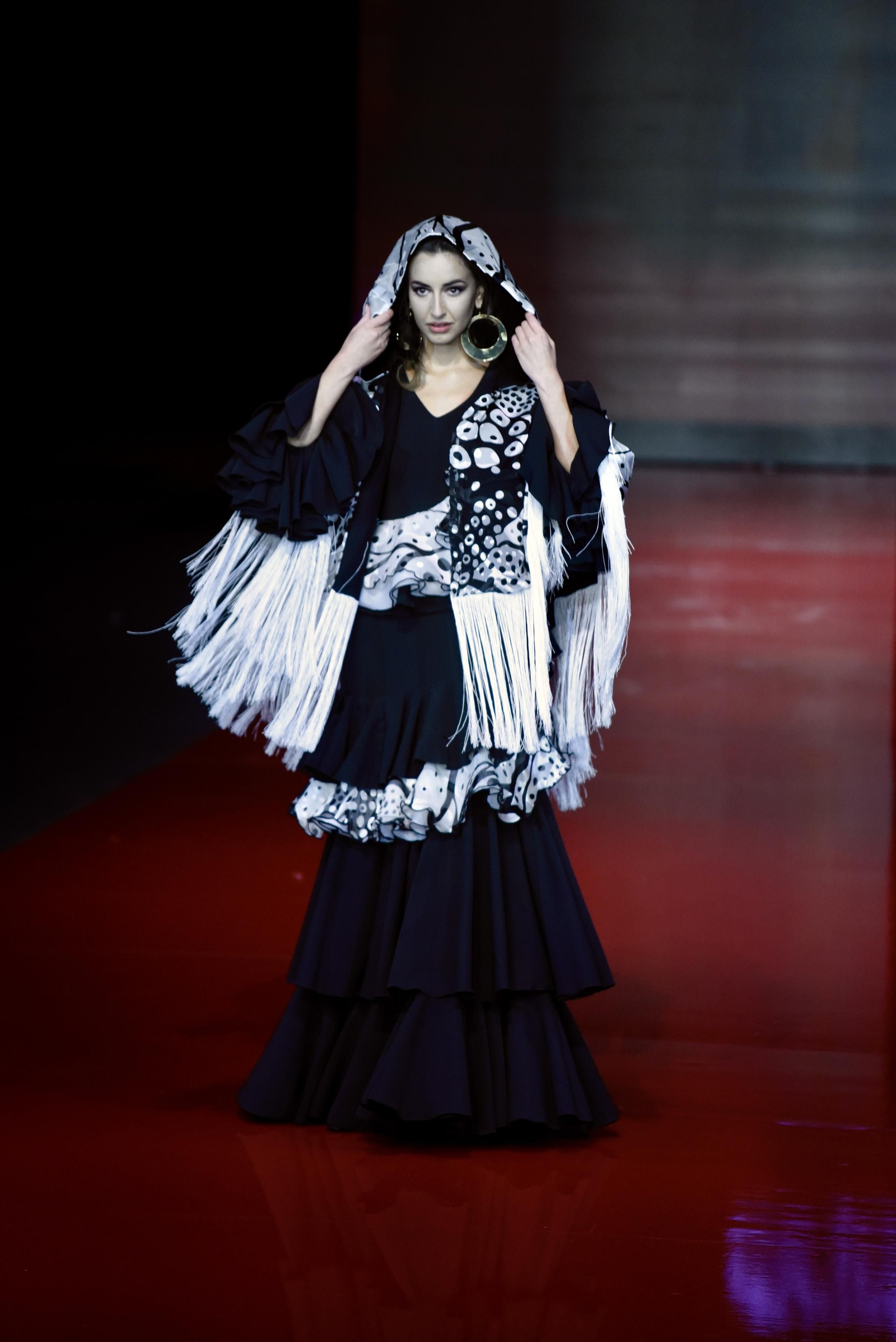 El desfile de Provincia de Huelva en SIMOF 2022,  todas las fotos