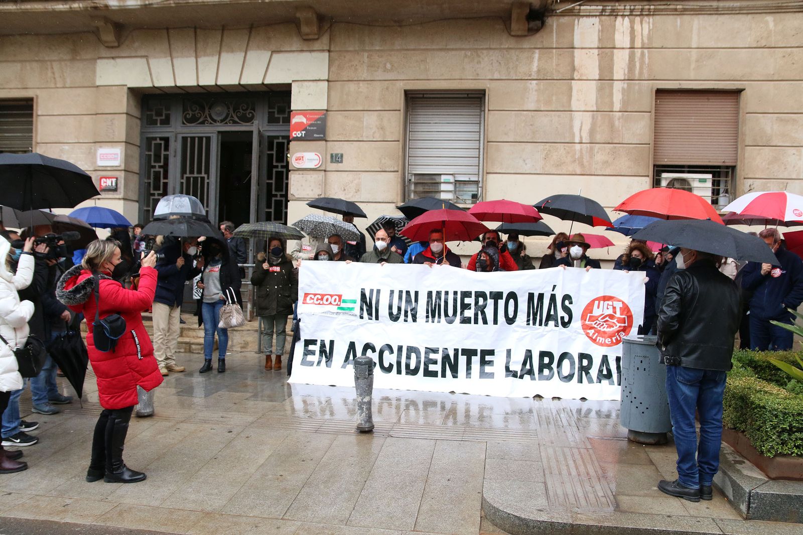 Concentración sindical frente a la siniestralidad laboral en Almería