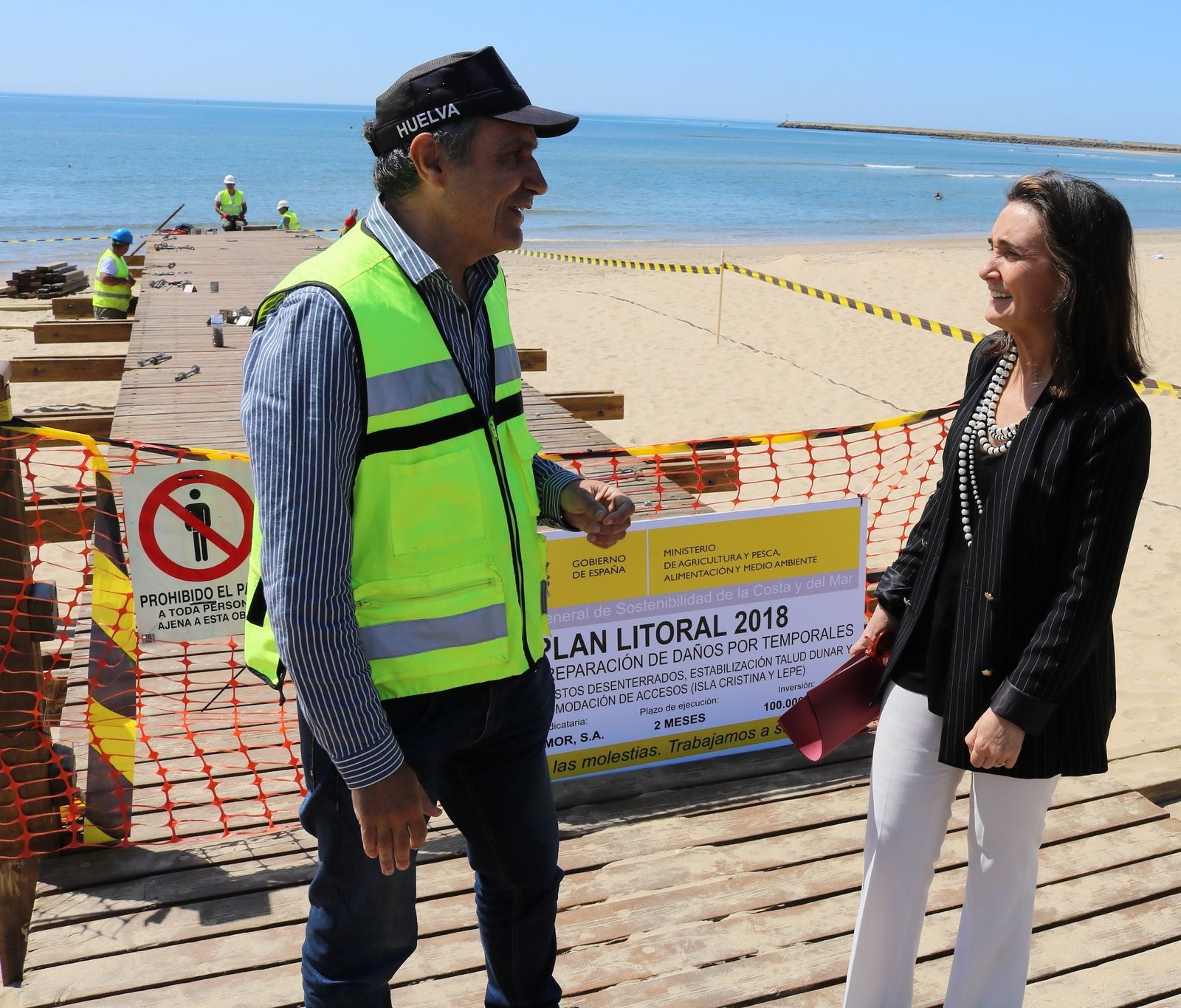 Grávalos en una visita a las zonas que se están arreglando en EL Portil.