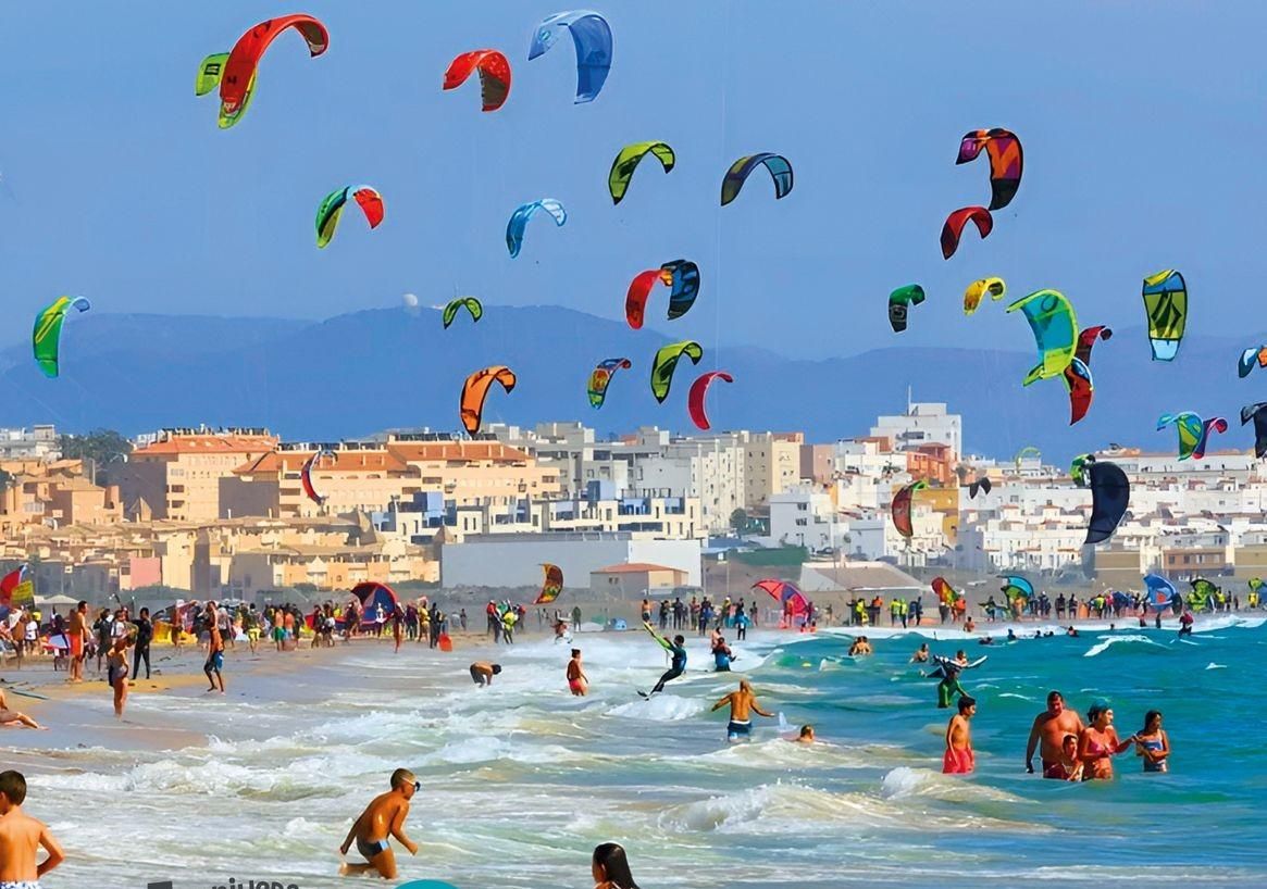 Línea 6 presenta el lunes 28 la edición de verano de la revista ‘Recursos turísticos de la provincia de Cádiz’