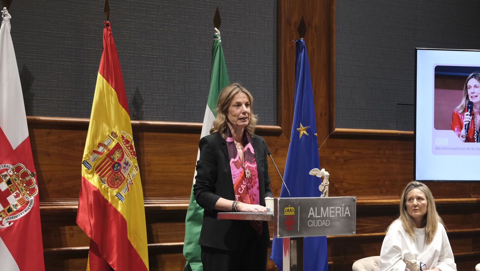Entrega de los galardones por el Día Internacional de la Mujer, en imágenes